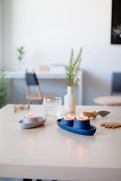 Modern Aye Aye! Candleholder with One Funnel in Cast Iron