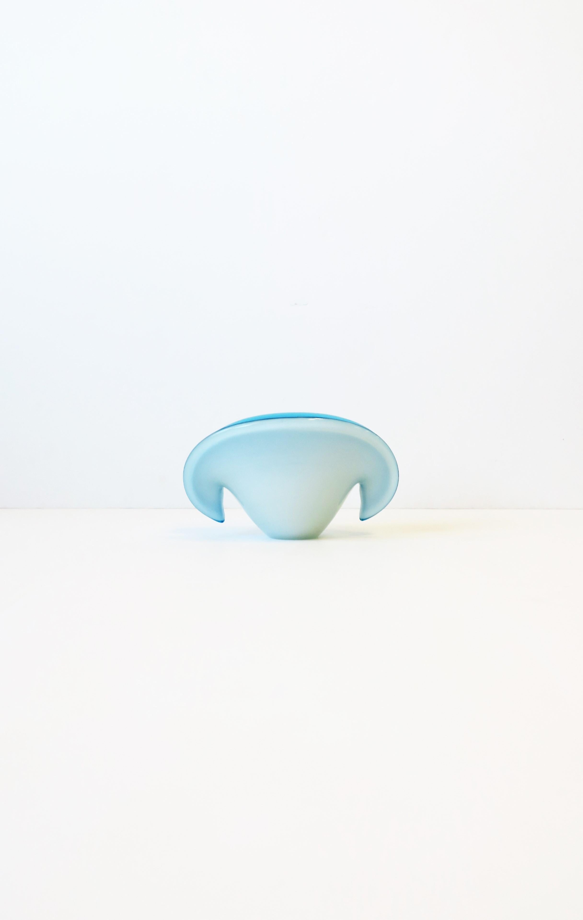 Mid-Century Modern Italian Murano Blue White Art Glass Seashell Bowl Vase Midcentury Modern Italy For Sale