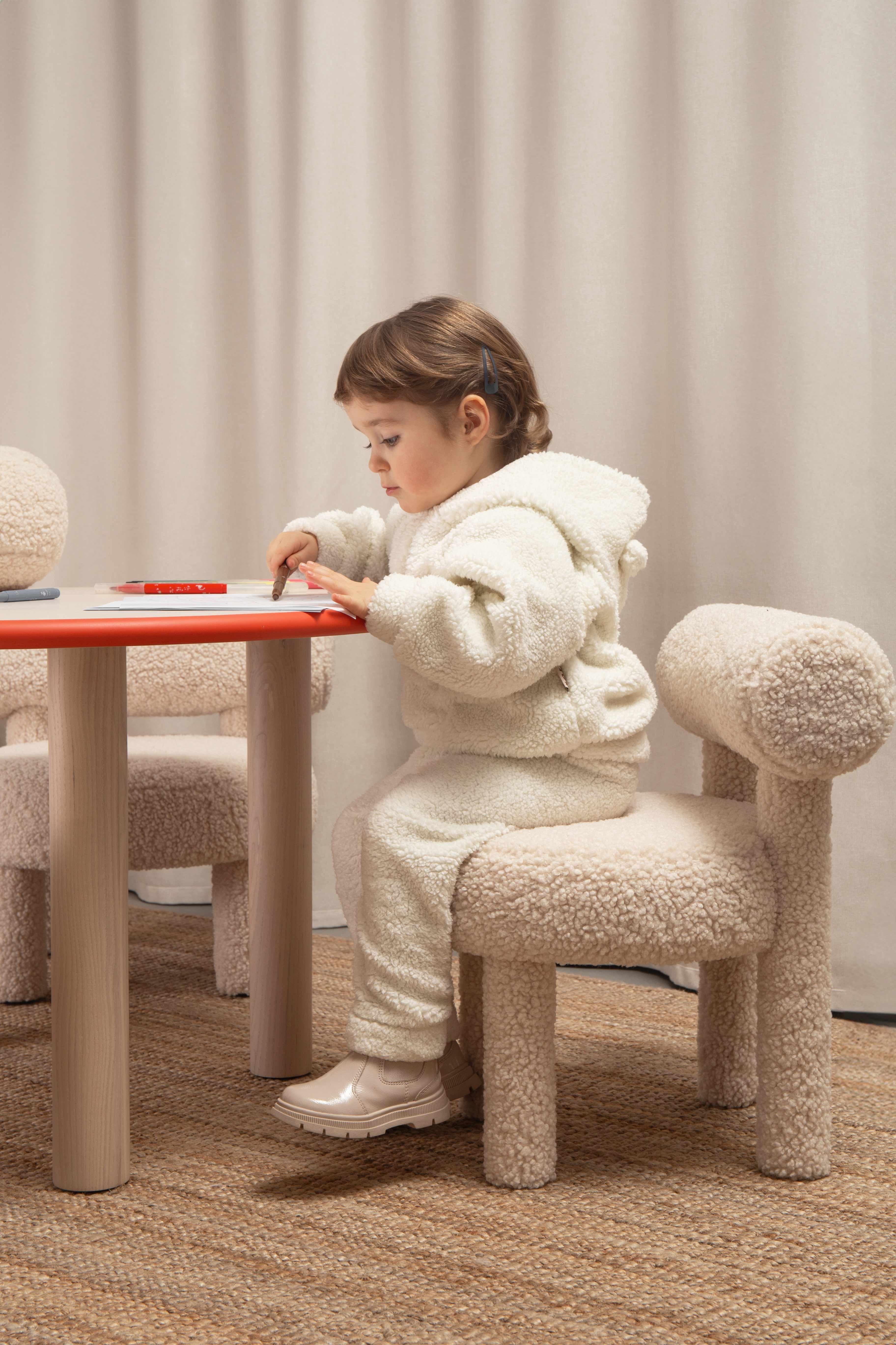 Moderno Sedia moderna Baby Gropius CS1 Fluffy Edition in finta pelle di pecora di NOOM in vendita