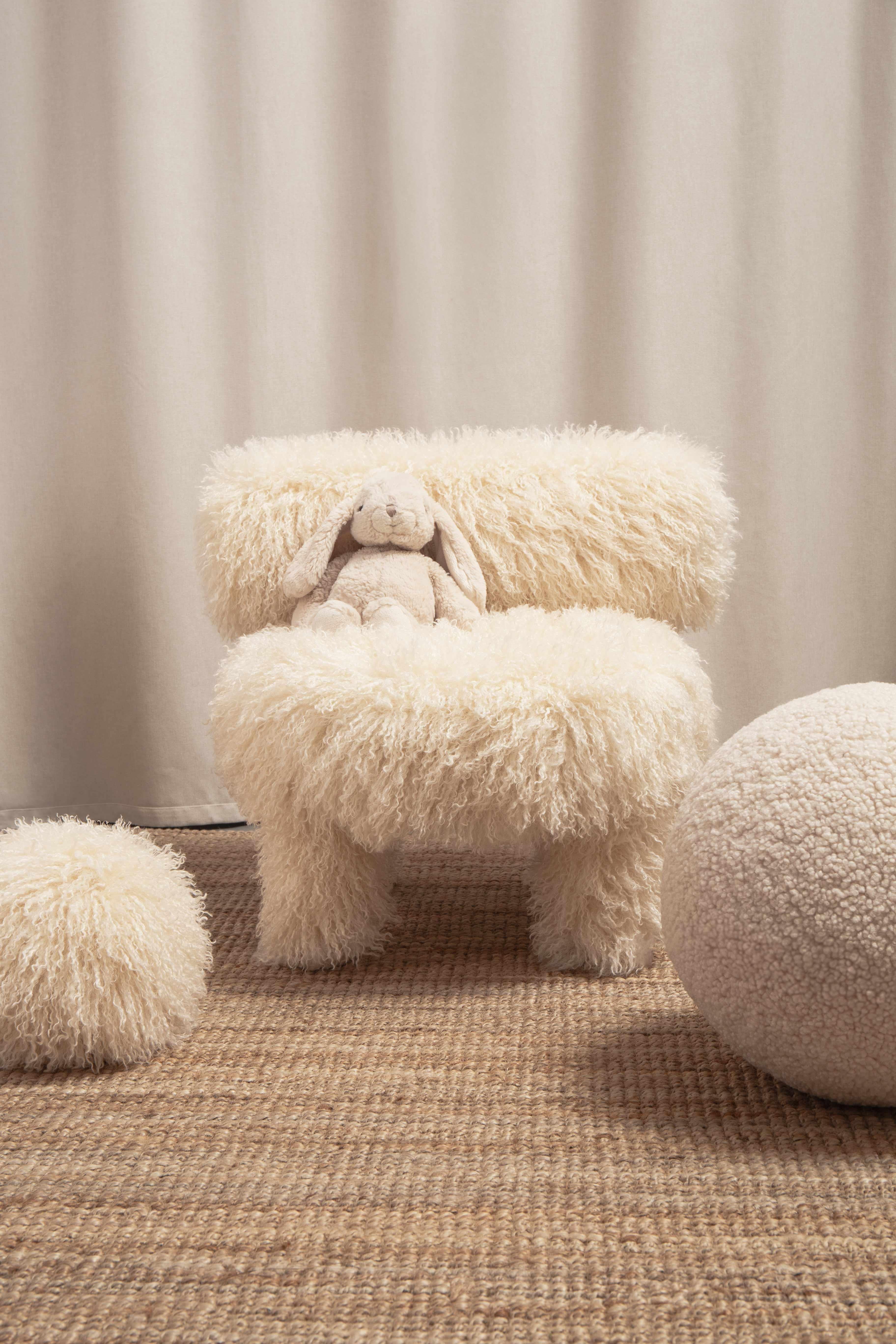 Chaise basse Baby Gropius CS1 moelleuse en fausse fourrure de Noom Abîmé - En vente à Paris, FR