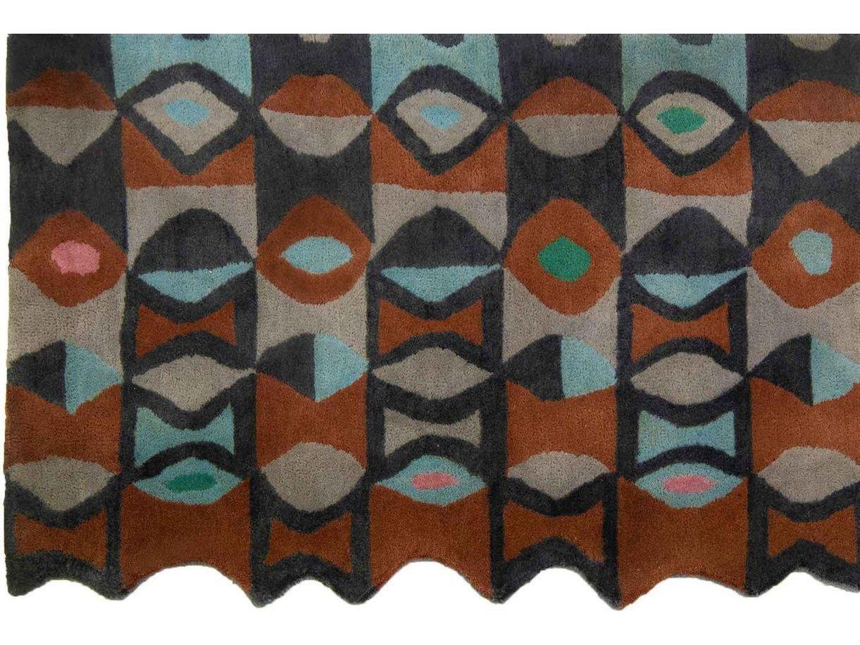 Laura Gottwald für Apadana Collection'S

Die unregelmäßige Holzschnitzerei von Bamako ist von der gleichen westafrikanischen Kunst inspiriert, die das westliche Design und die Kunst des frühen 20.

Unsere Teppiche werden aus persischer Schurwolle