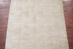 Modern Bamboo Silk Rug with Scalloped Design