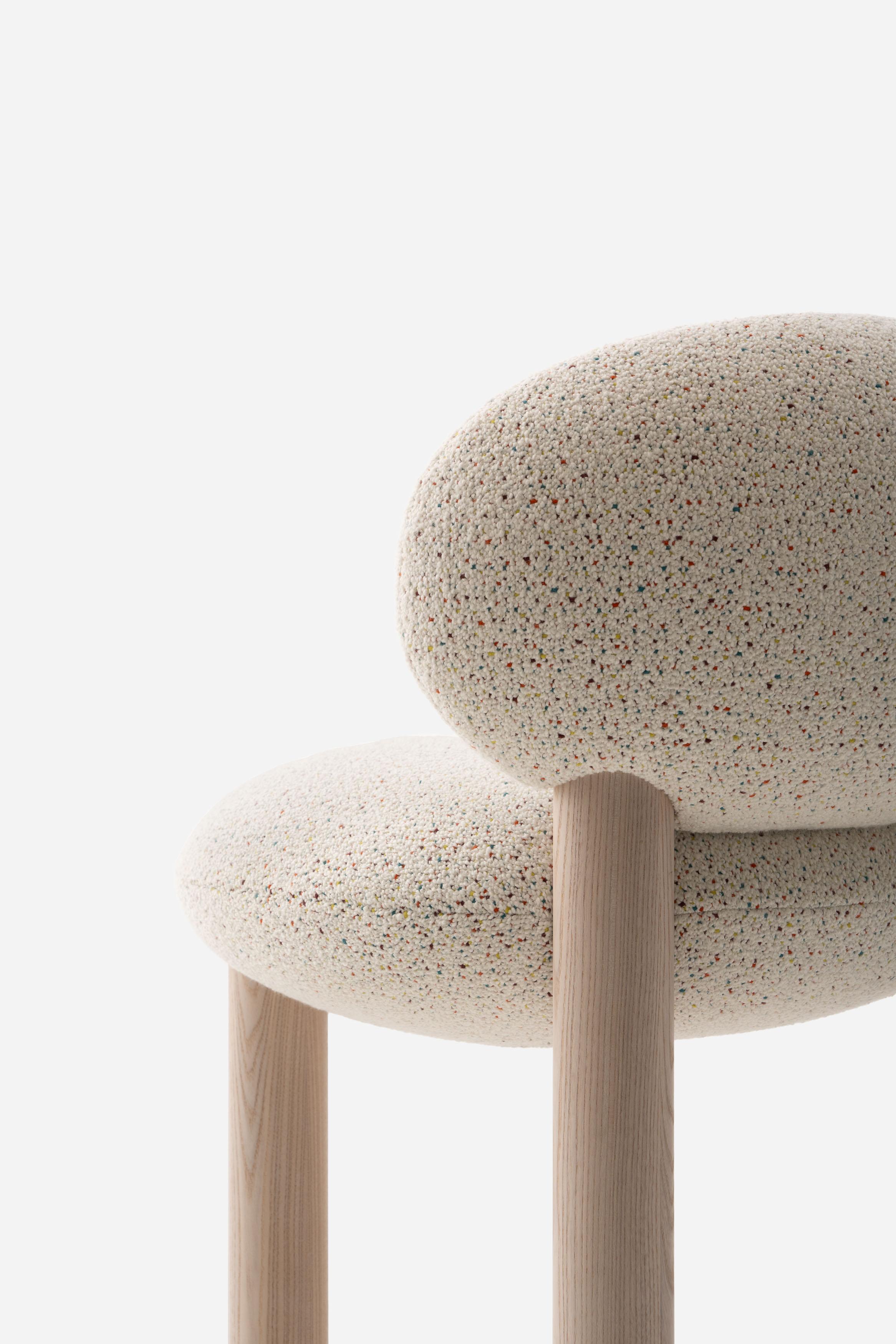 Moderner Barsessel Flock CS2 / 75 cm mit Holzbeinen in Baloo Boucle von Noom im Angebot 7