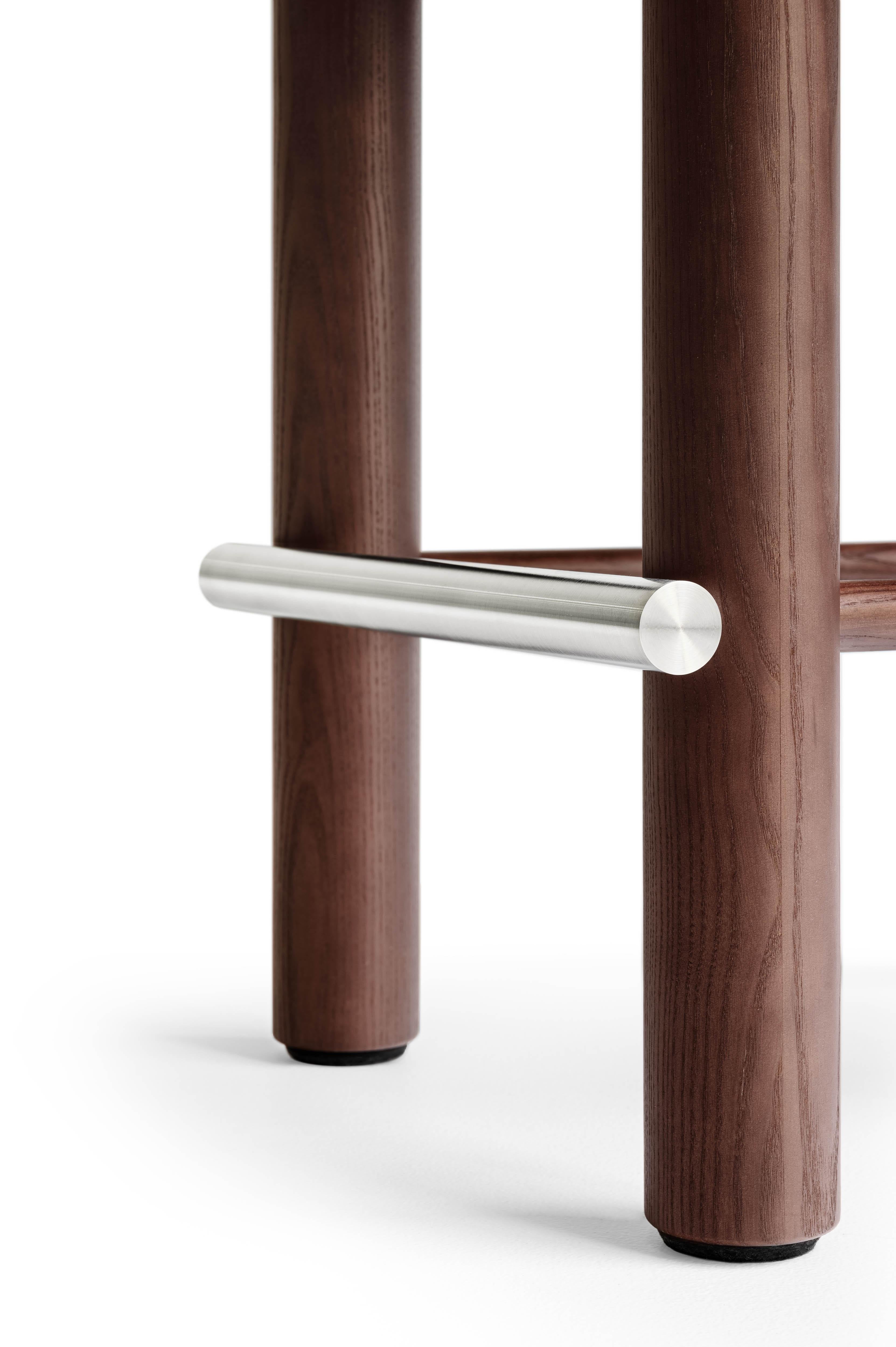 Sedia da bar moderna Gropius CS2/75 in tessuto di lana con gambe in legno di NOOM in vendita 9