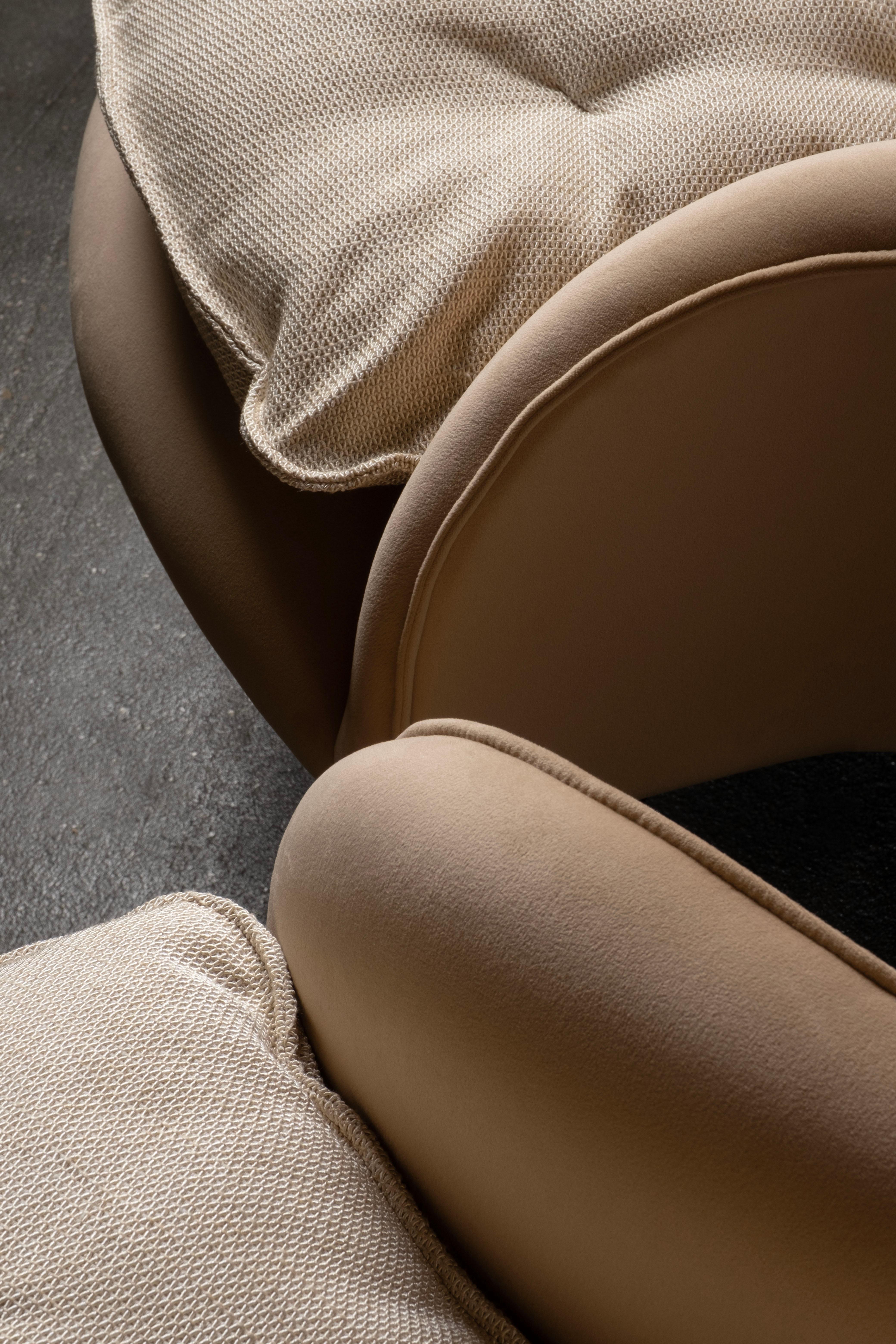 Chaise longue moderne Barao, tissu en lin beige, fait à la main au Portugal par Greenapple en vente 5