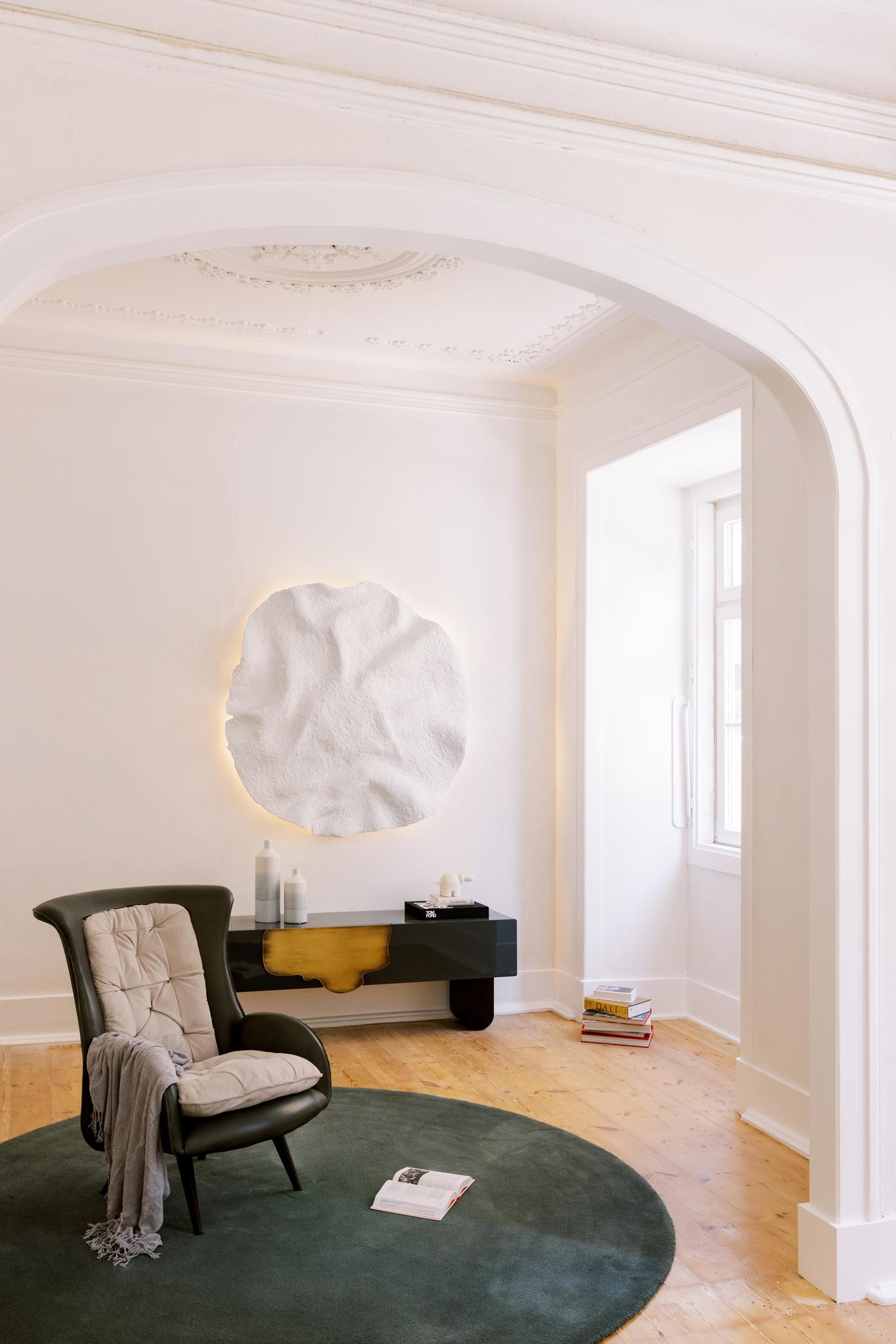 Silla Barao Lounge Moderna, Piel Caramelo, Hecha a Mano en Portugal by Greenapple Hecho a mano en venta