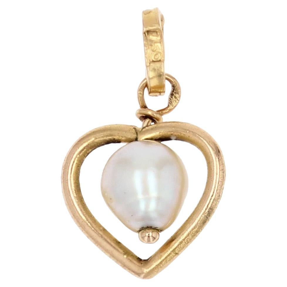 Modern Baroque Cultured Pearl 18 Karat Yellow Gold Heart Pendant For Sale