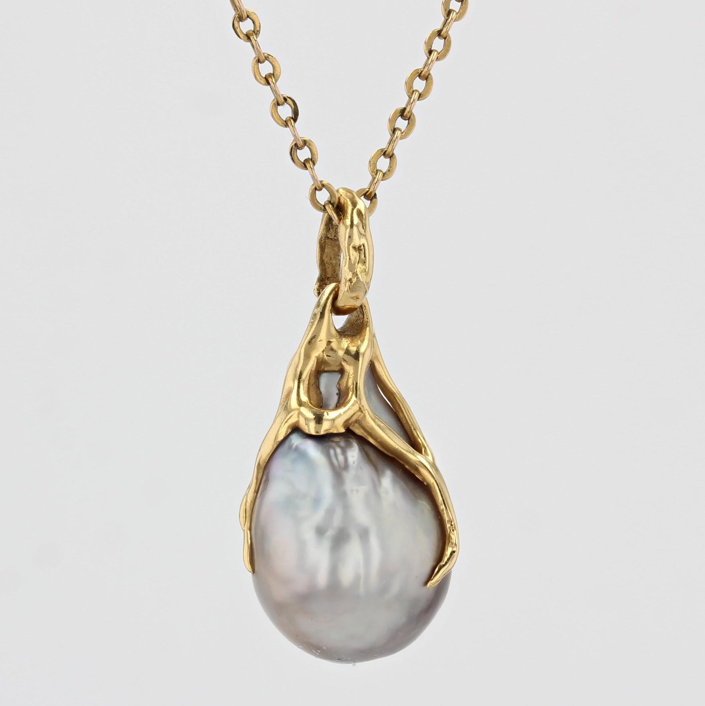 Modern Baroque Grey Pearl 18 Karat Yellow Gold Pendant In Excellent Condition For Sale In Poitiers, FR
