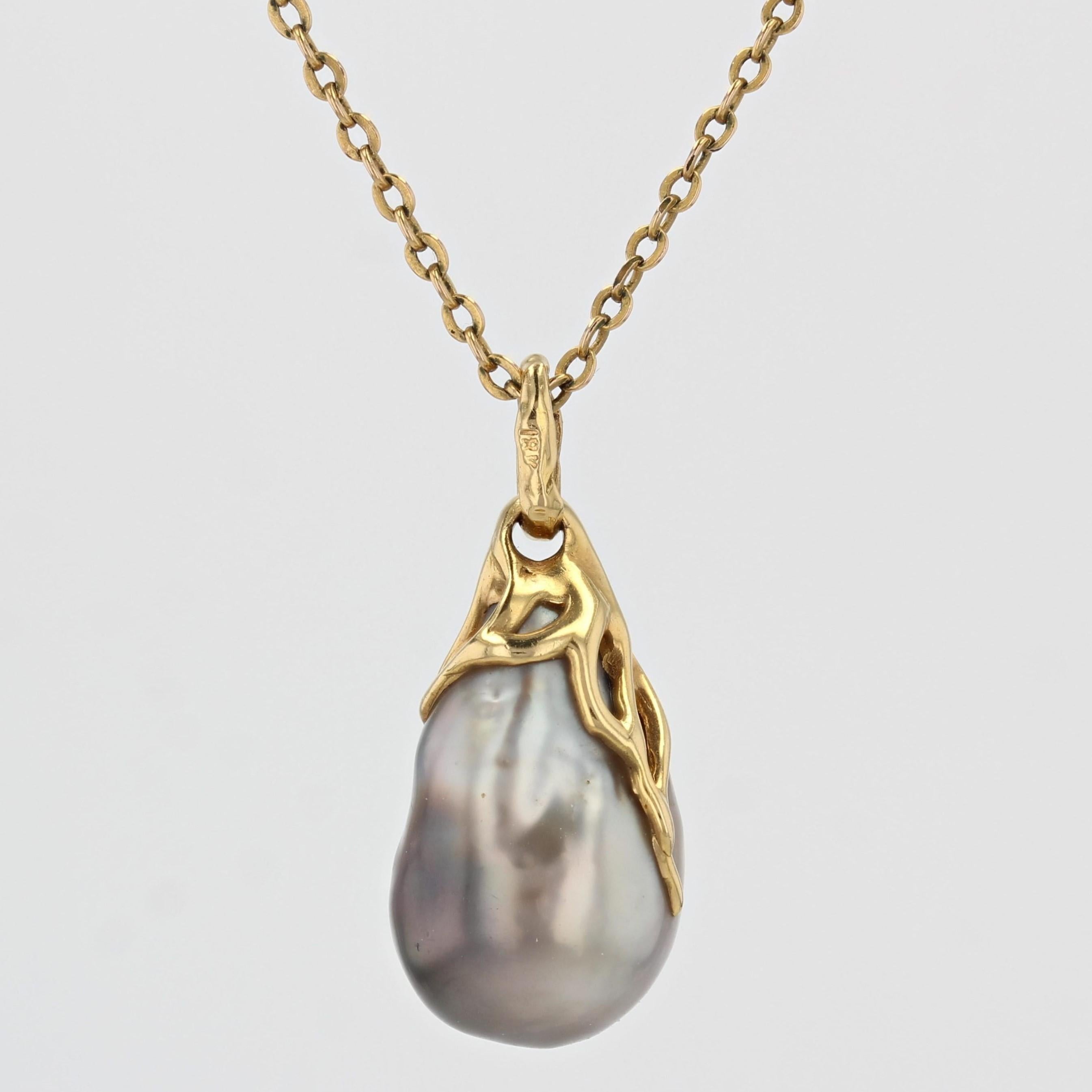 Women's Modern Baroque Grey Pearl 18 Karat Yellow Gold Pendant For Sale