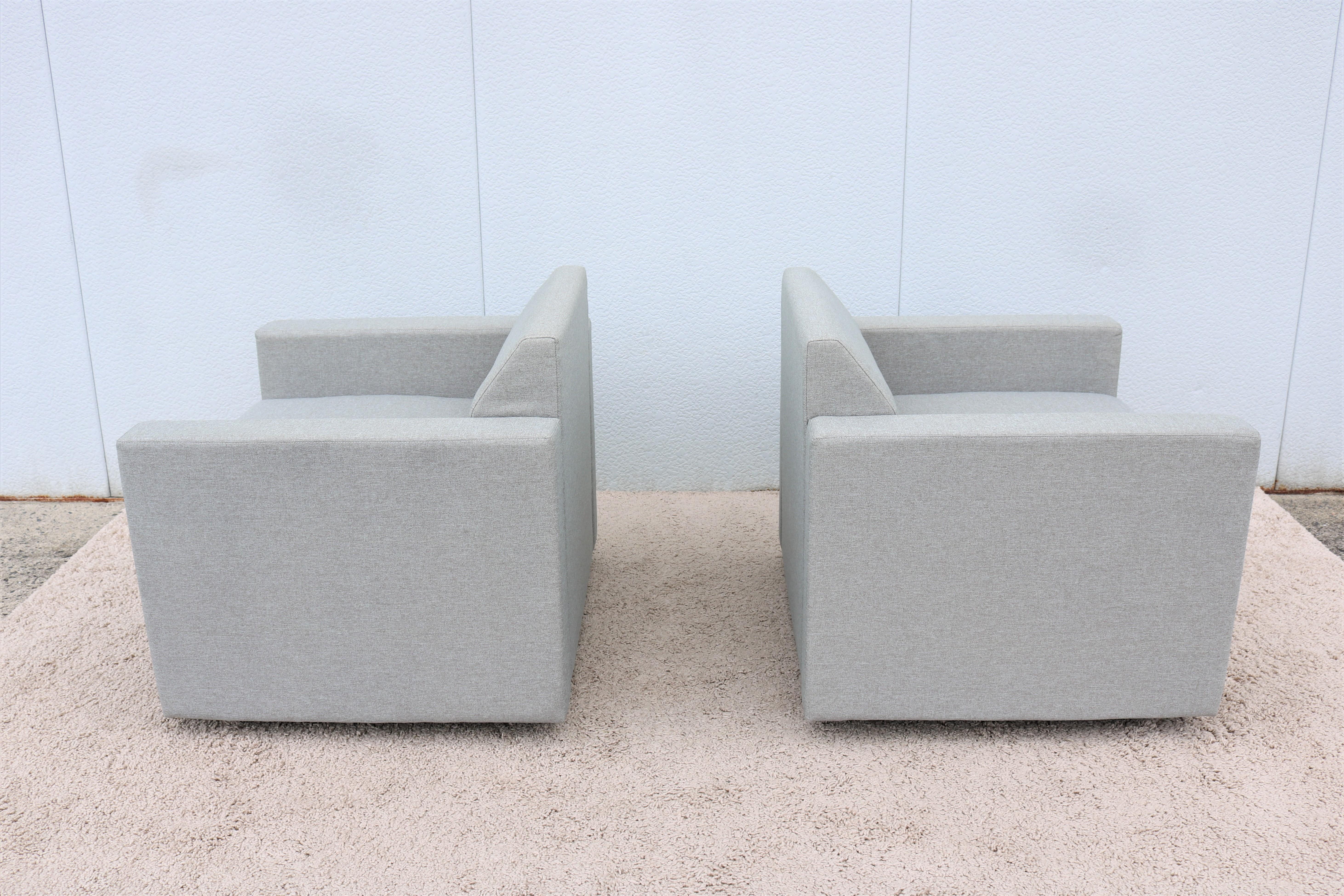 Modern Bassamfellows for Herman Miller Bevel Grey Fabric Club Armchair, Pair In Excellent Condition For Sale In Secaucus, NJ