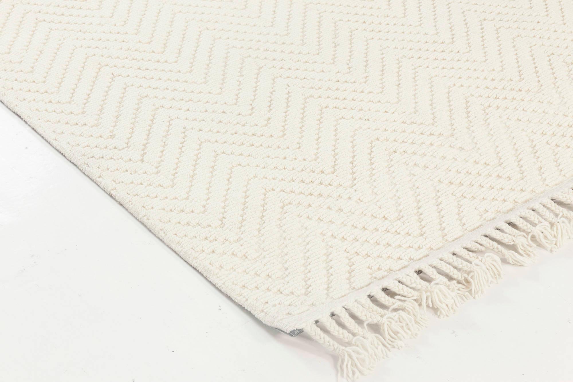 Modern Bauer Collection White Herringbone Design Wool Rug by Doris Leslie Blau In New Condition For Sale In New York, NY