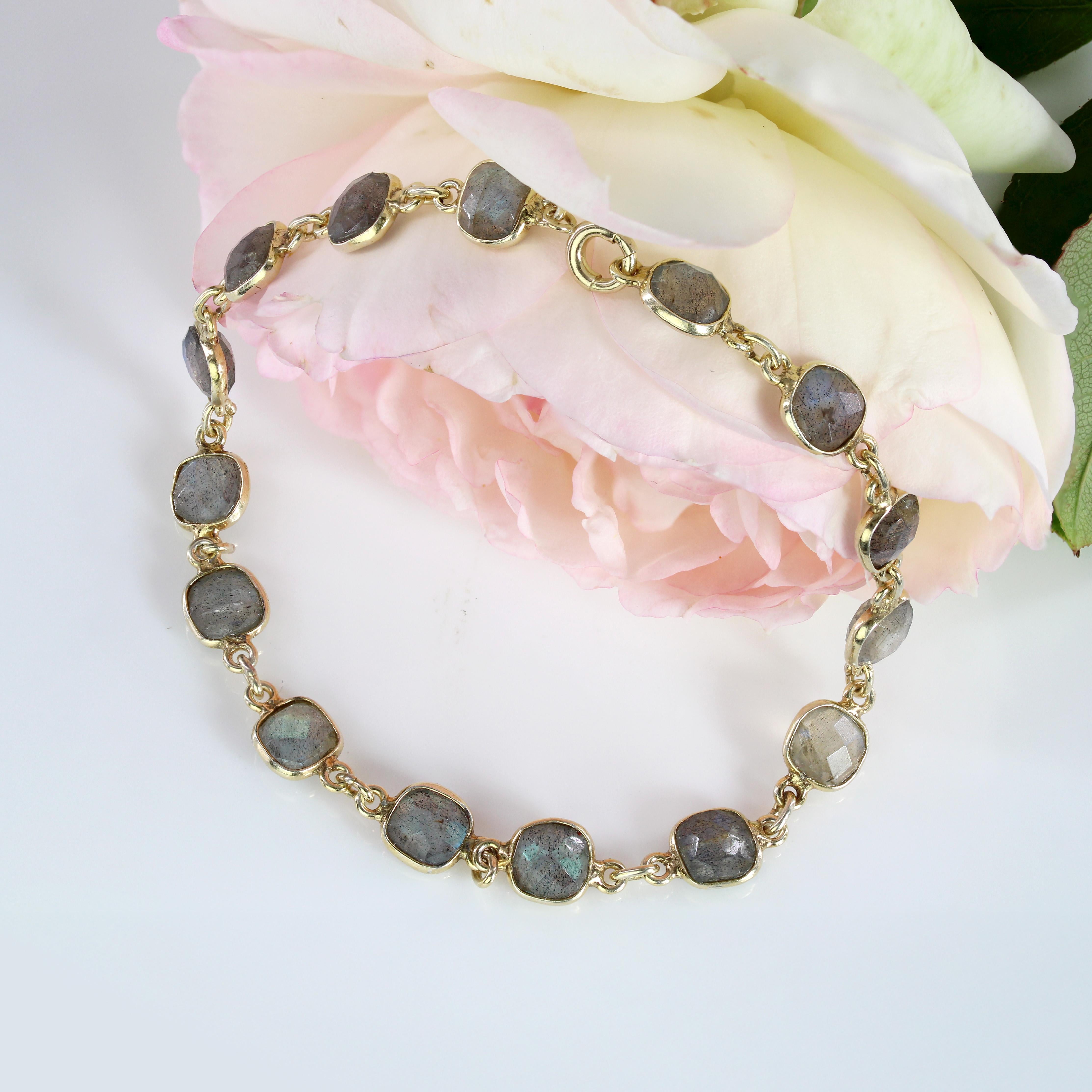 Modern Baume Creation Labradorites Vermeil Bracelet Moderno en venta