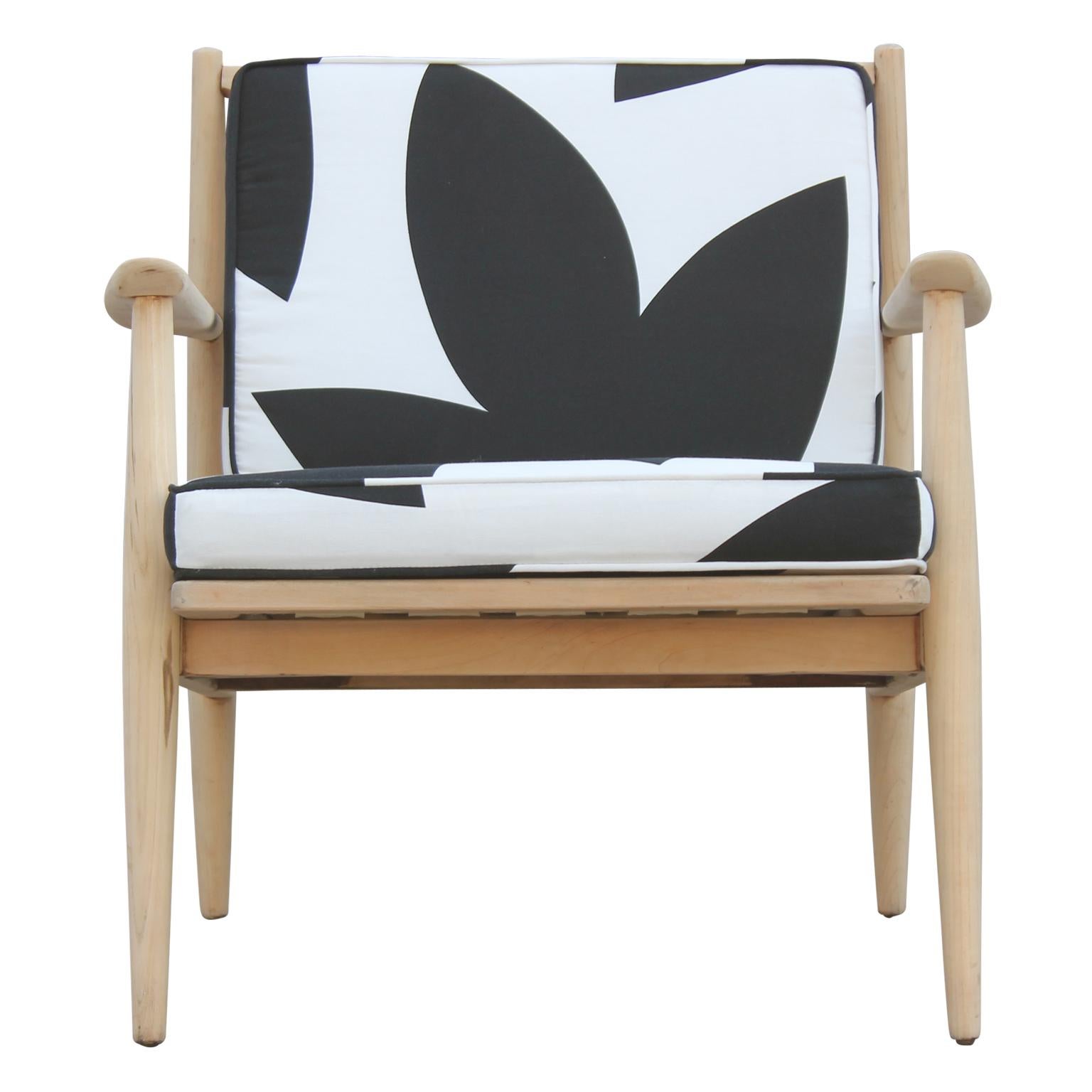 Mid-20th Century Modern Baumritter Black & White Geometric Light Walnut Danish Style Lounge Chair