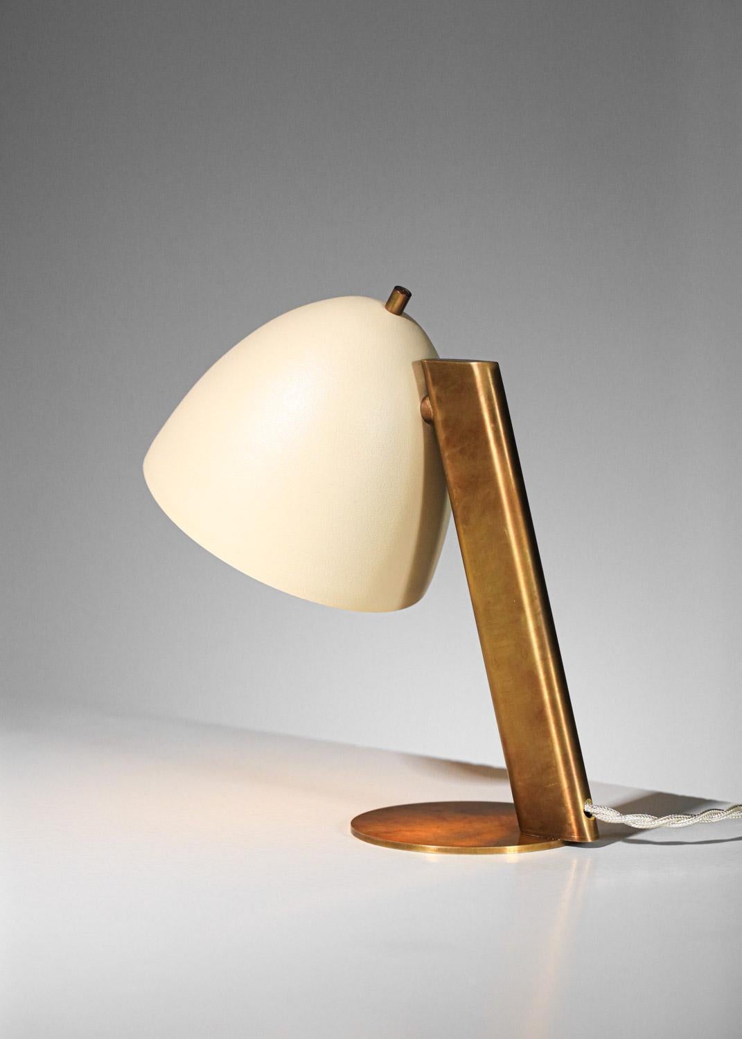 Modern bedside lamp brass and lacquered metal, modernist style danke studio For Sale 5
