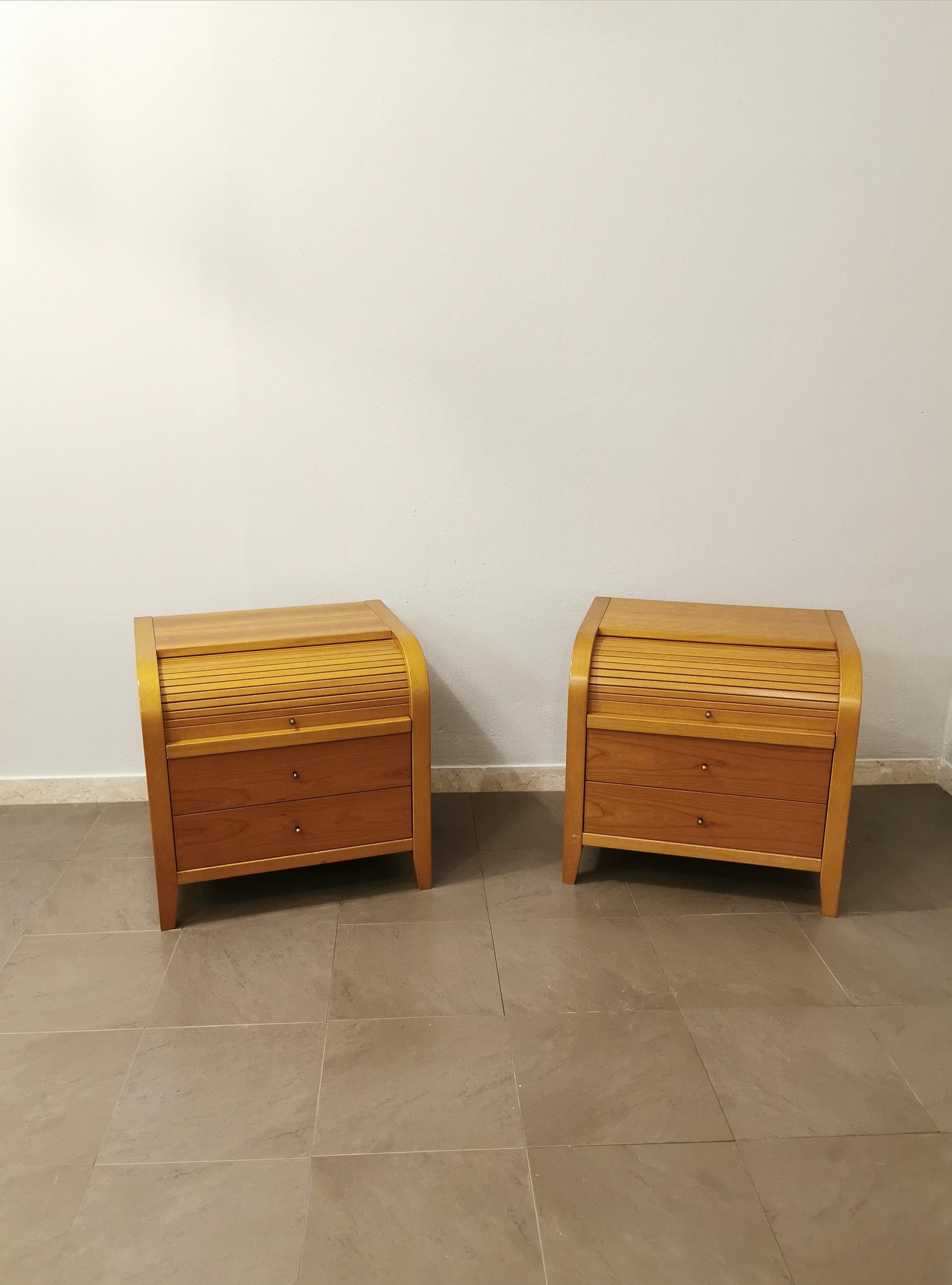 Modern Bedside Tables Night Stands Cherry Wood Italian Design 1990s Set of 2 In Good Condition In Palermo, IT