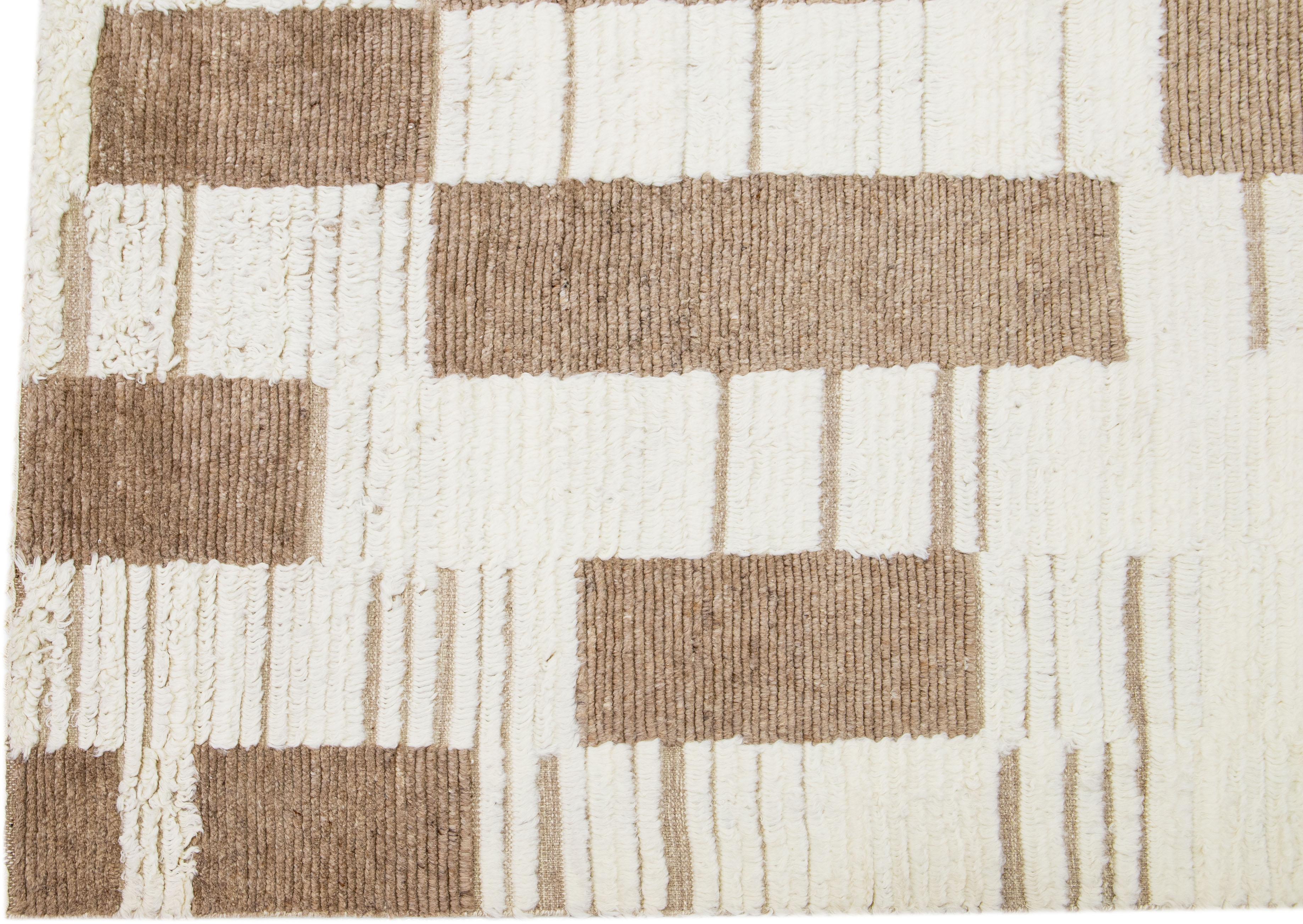 Hand-Knotted Modern Beige And Brown Wool Rug Abstract Moroccan Style  For Sale
