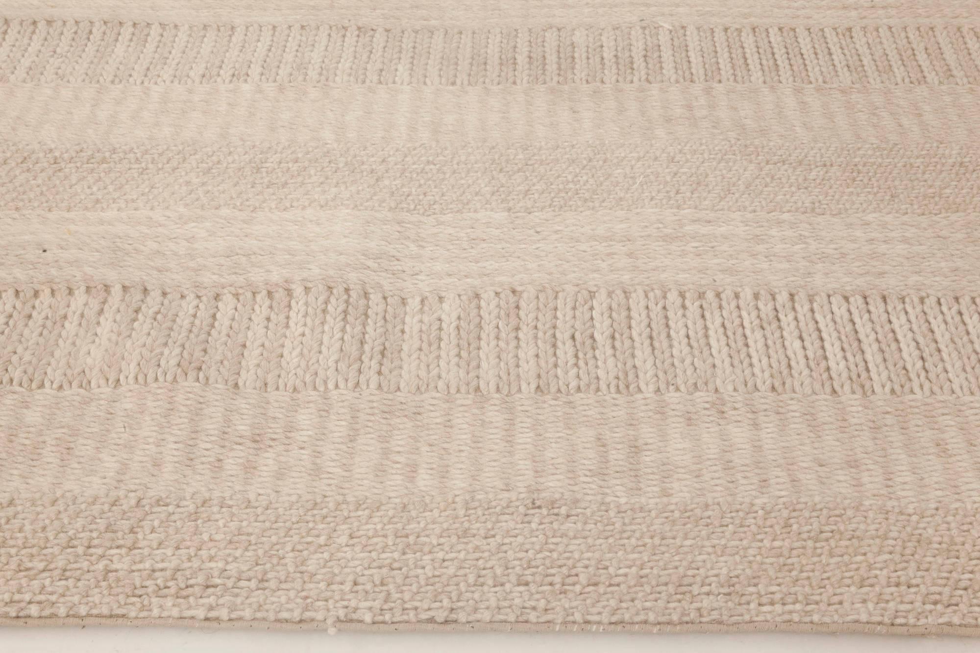 Modern Beige and Gray Flat-Weave Wool Rug by Doris Leslie Blau In New Condition For Sale In New York, NY