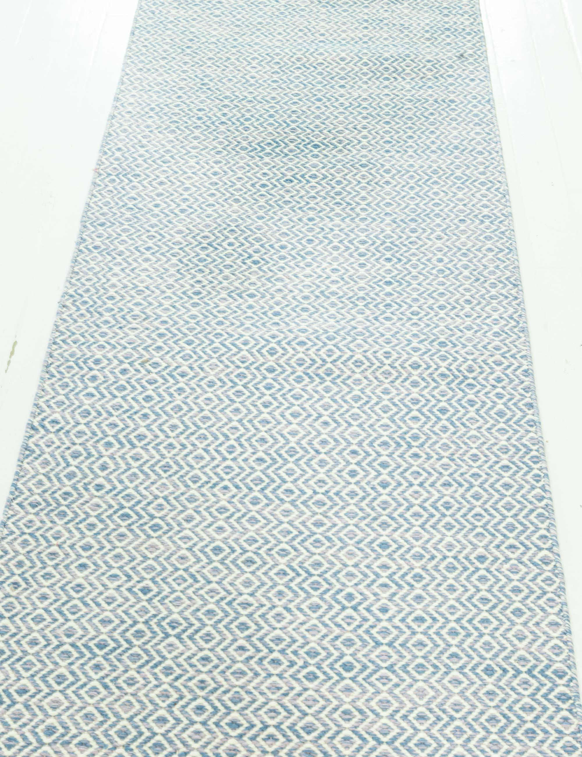 Modern Beige Blue Flat Weave Wool Runner by Doris Leslie Blau In New Condition For Sale In New York, NY