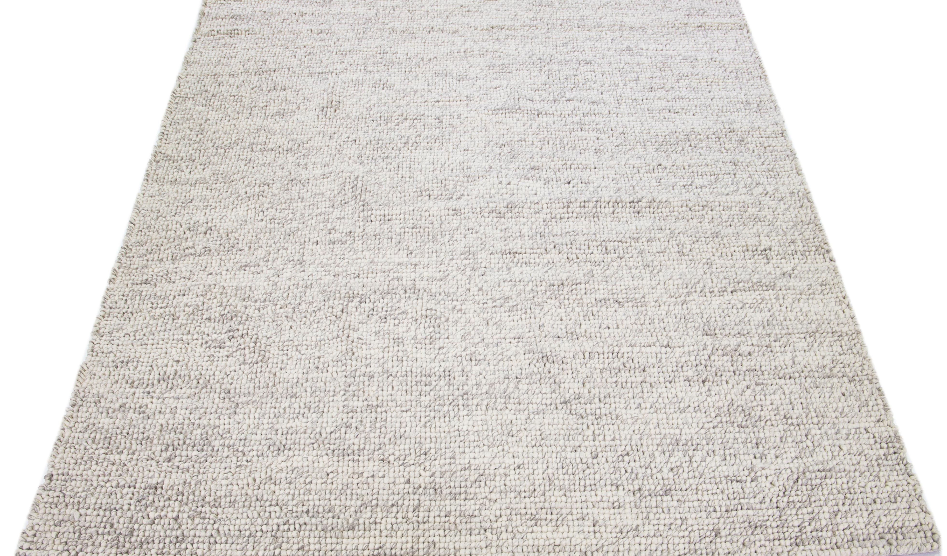 Modern Beige  Felted Textuted Wool Rug By Apadana In New Condition For Sale In Norwalk, CT