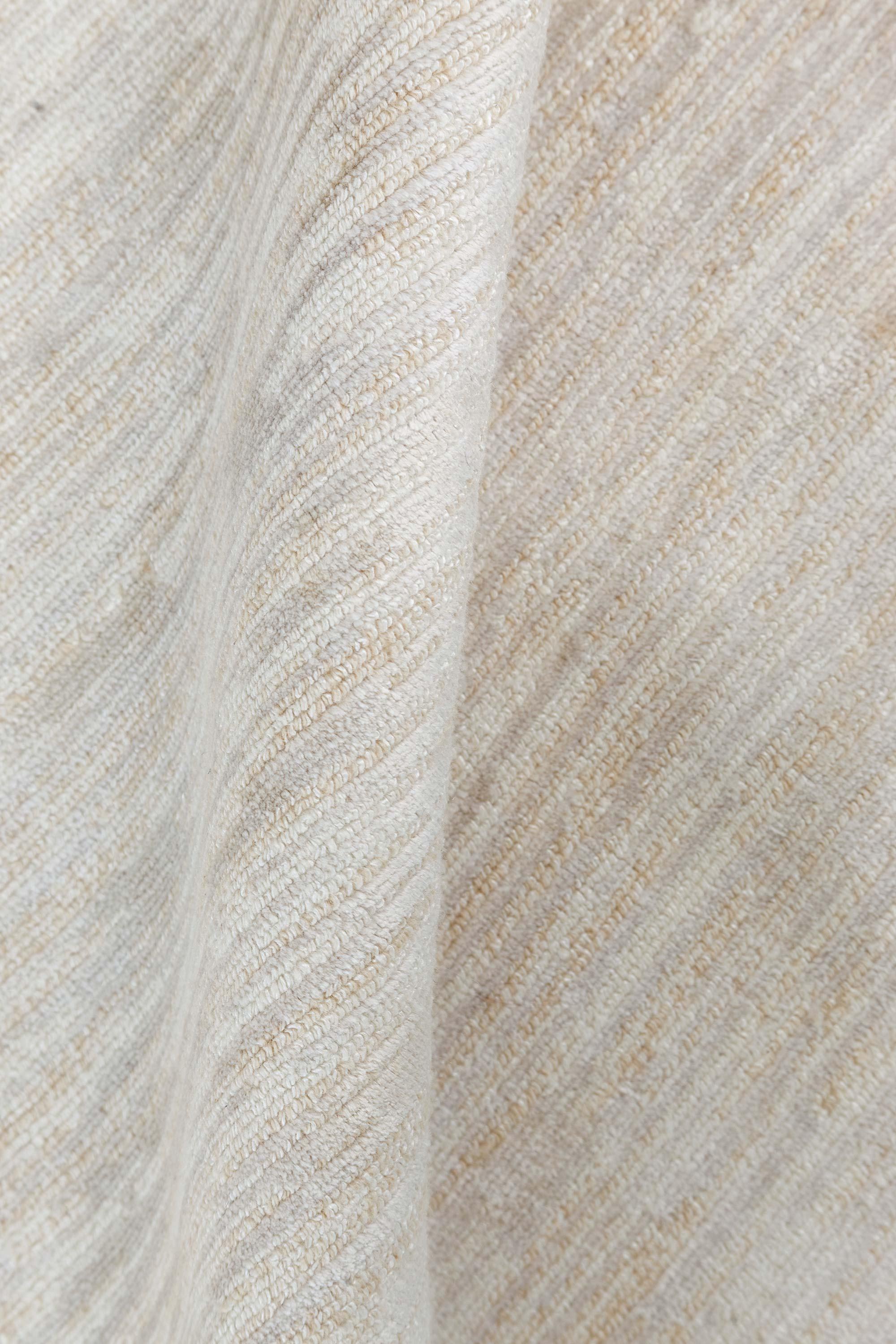 Moderner handgeknüpfter Teppich aus Wolle in Beige, Grau und Gold von Doris Leslie Blau
Größe: 4'6