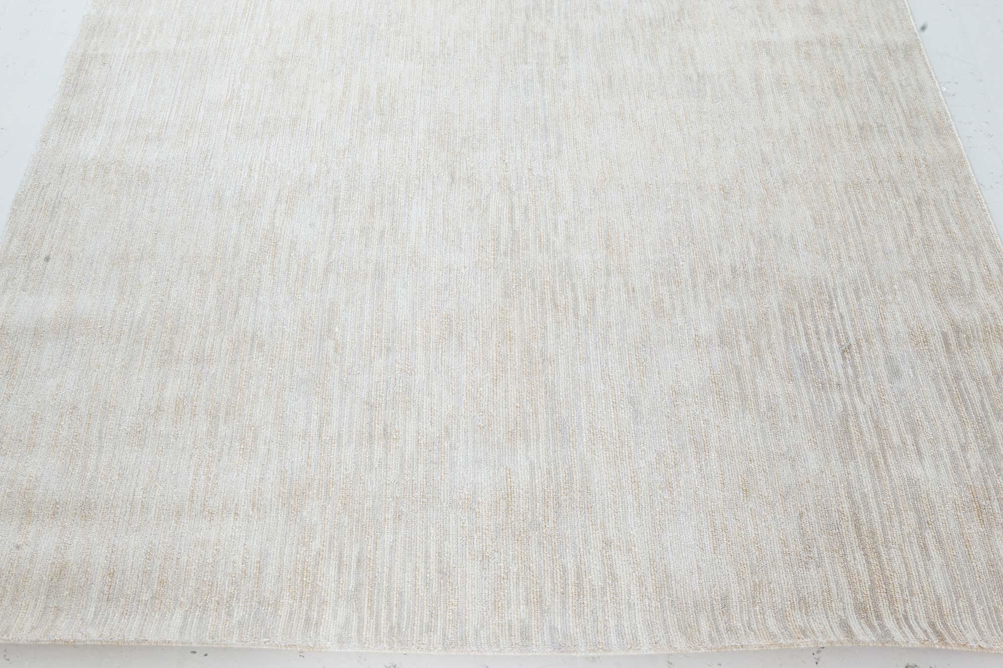 Moderner handgeknüpfter Teppich aus Wolle in Beige, Grau und Gold von Doris Leslie Blau (Handgeknüpft) im Angebot