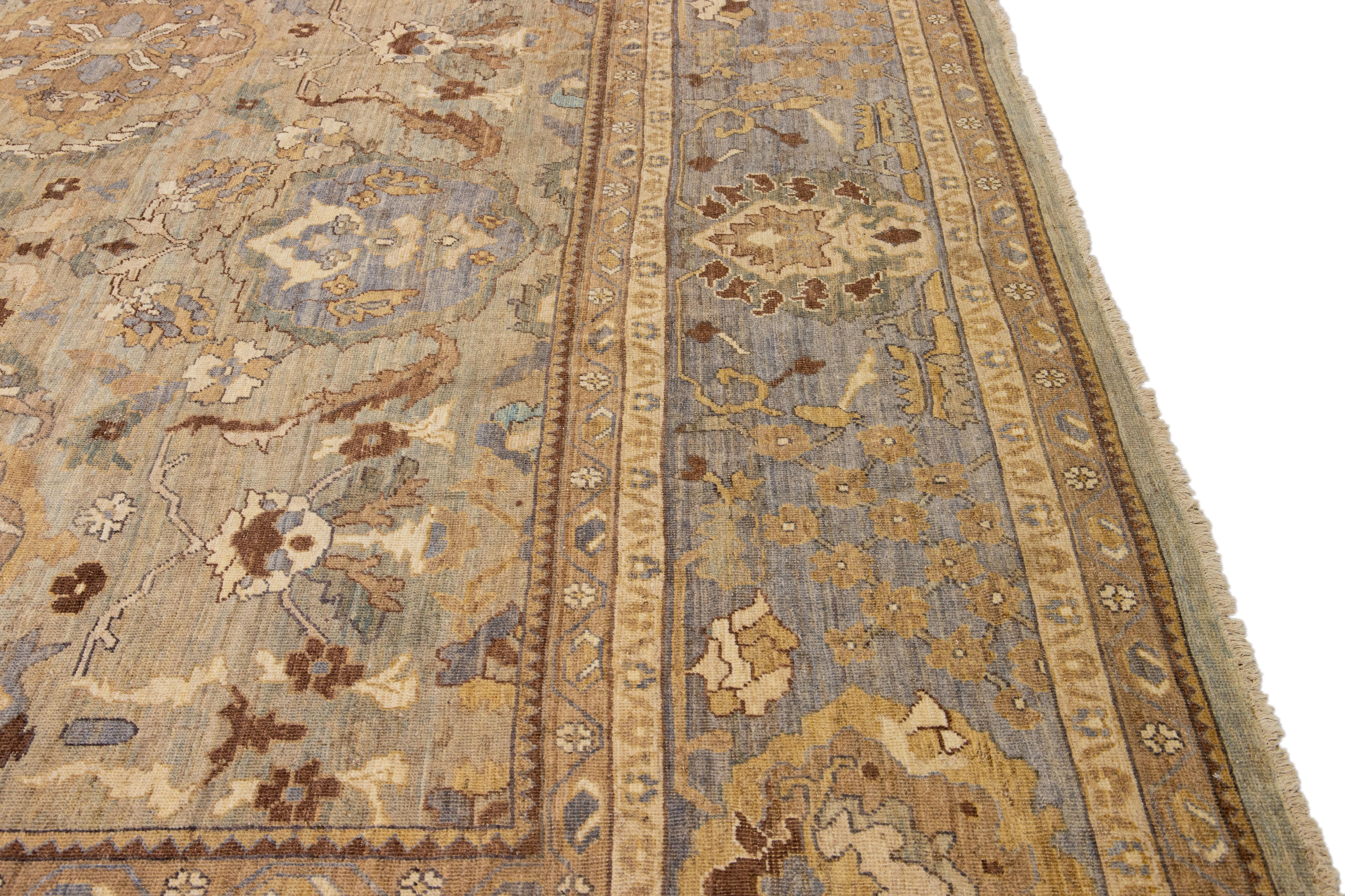 Modern Beige Handmade Sultanabad Floral Pattern Oversize Wool Rug For Sale 3