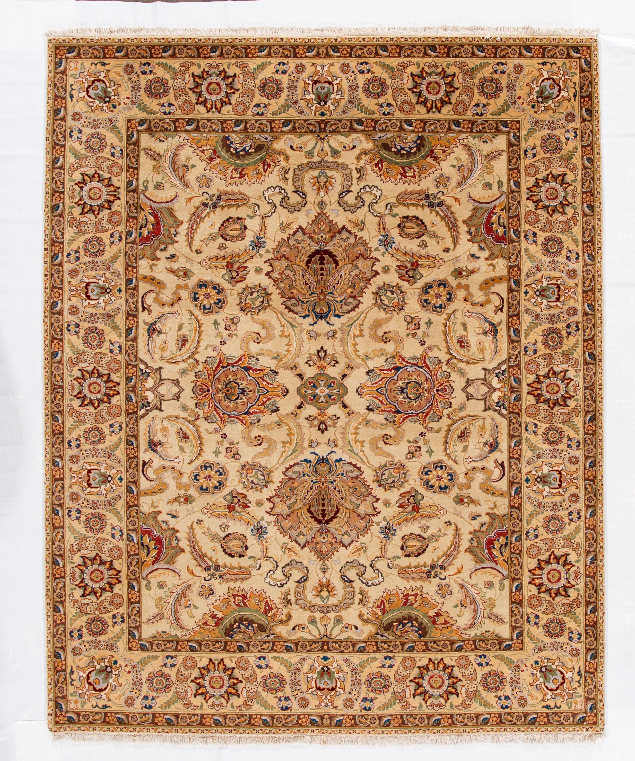 Moderner indischer Peshawar-Wollteppich in Beige mit Allover-Design (21. Jahrhundert und zeitgenössisch) im Angebot