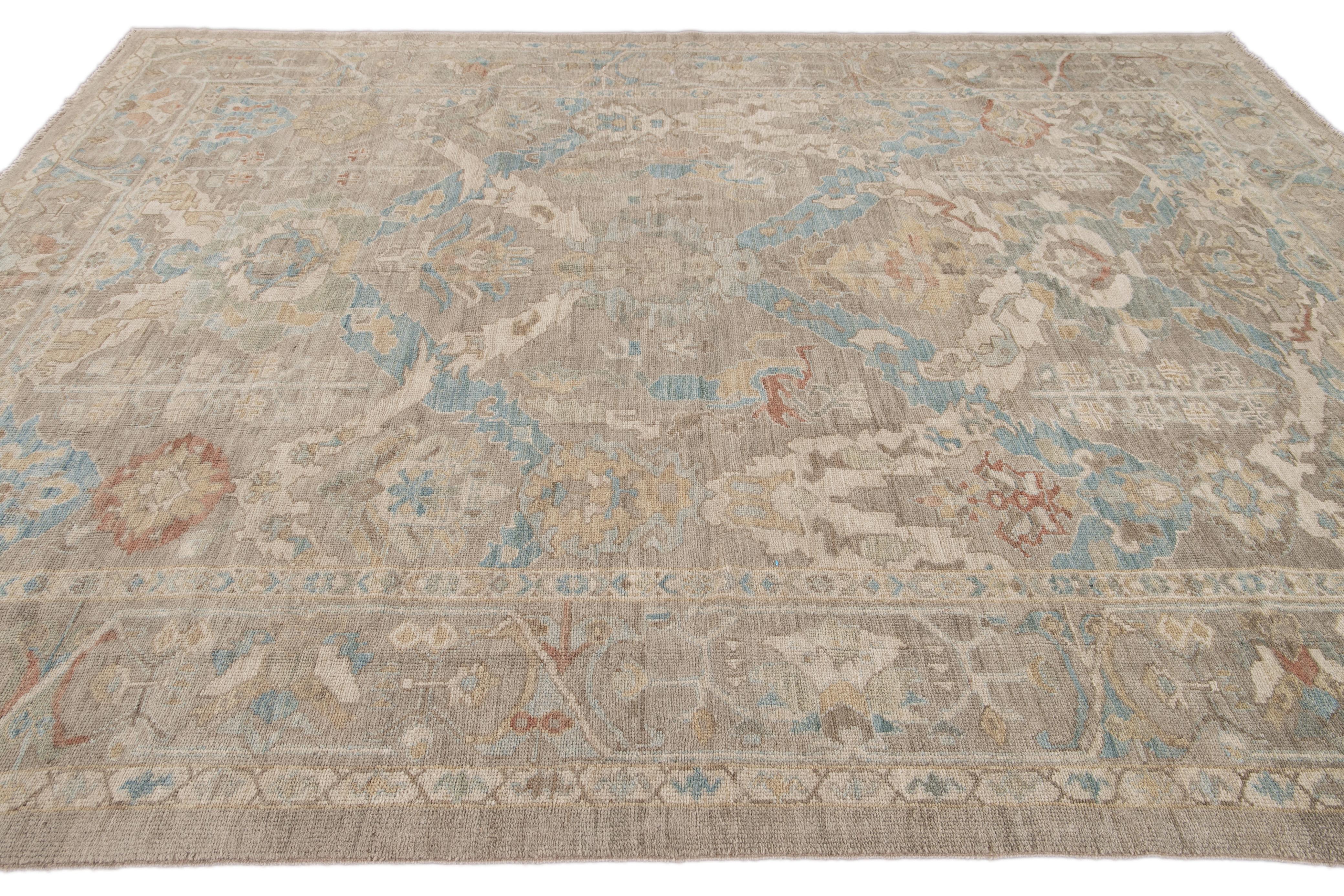 Moderner moderner beiger handgefertigter Sultanabad-Wollteppich mit Blumenmuster (Wolle) im Angebot