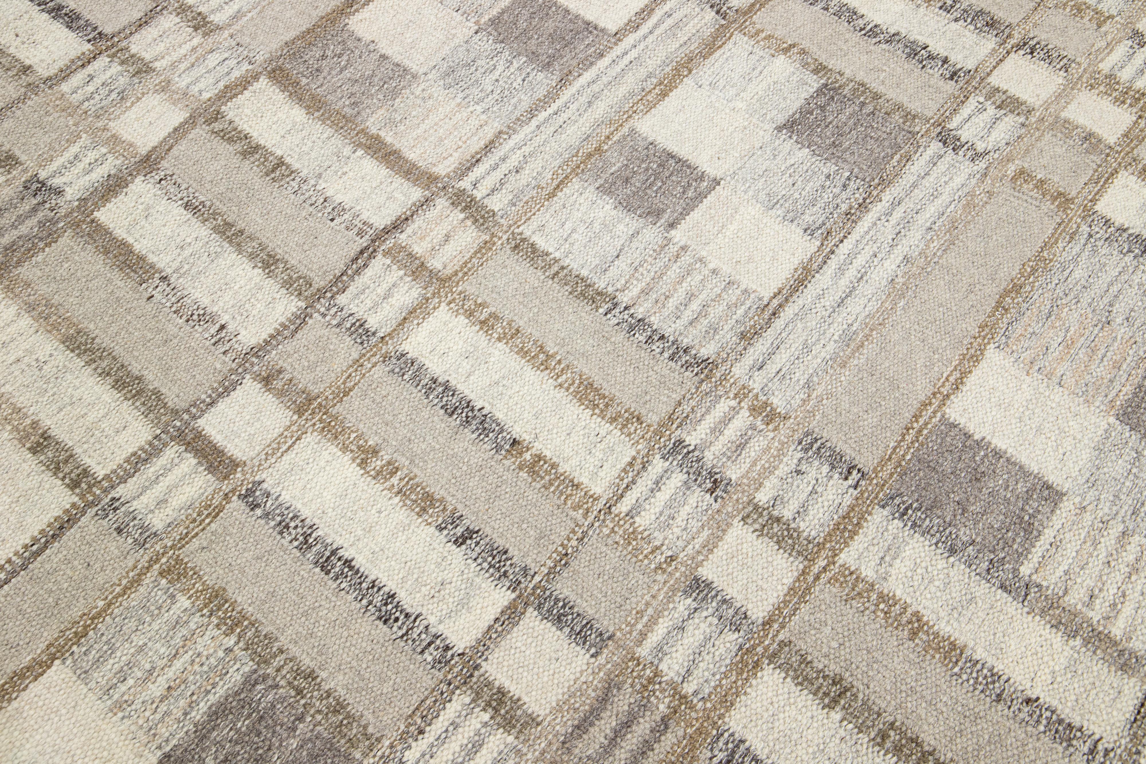 Contemporary Modern Beige Swedish Style Wool Rug Handmade With Geometric Pattern For Sale