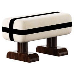 Banco Moderno Classic Insp Asiento Crema con Estampado de Cintas Negras, Patas de Nogal Brillante