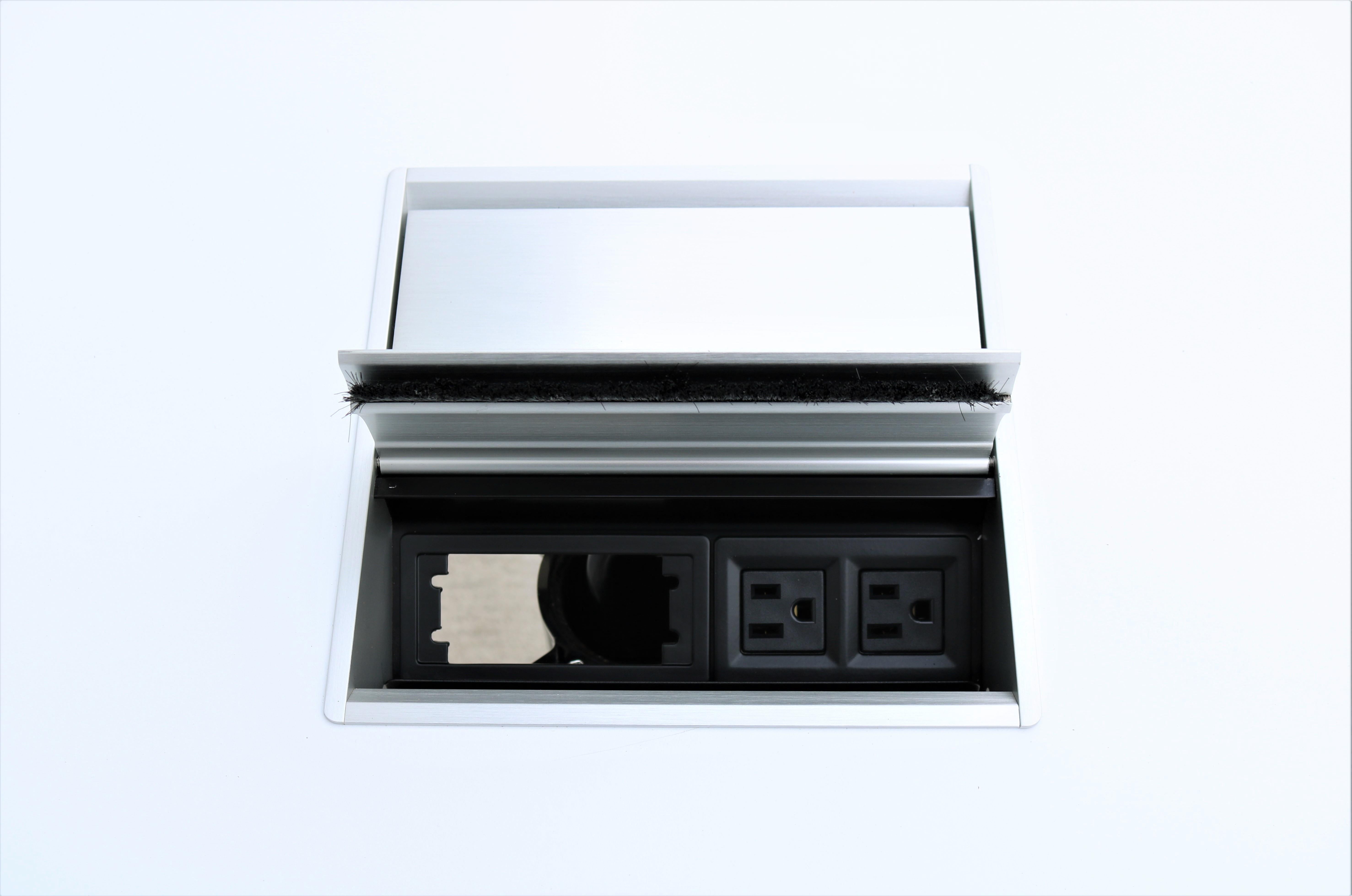 Moderner Bernhardt Design Circuit Konferenztisch mit runder weißer Laminatplatte im Angebot 4