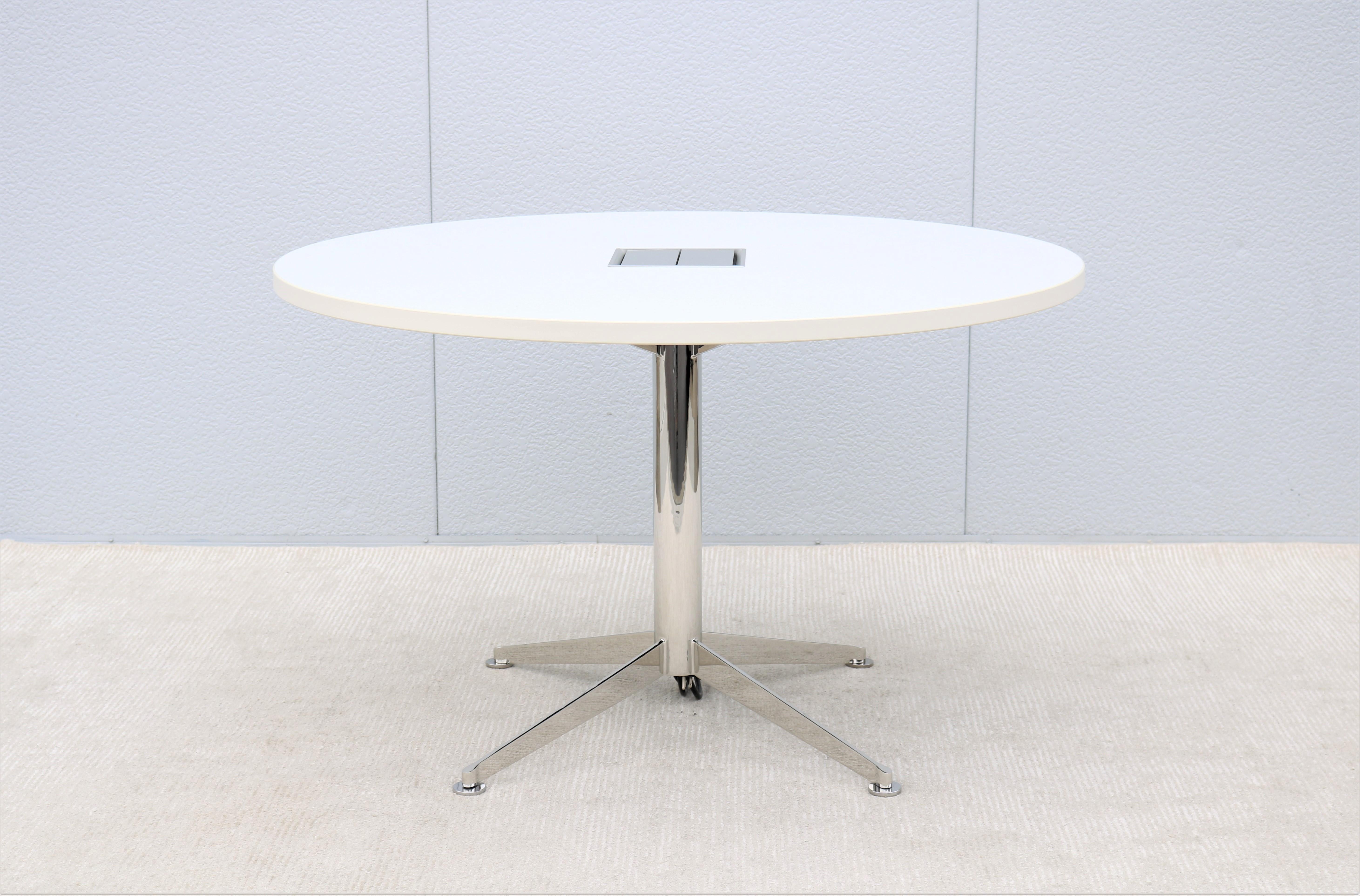 Elegant and sleek Circuit conference table or work table by Bernhardt Design.
This fabulous table has the strength and durability to provide reliable performance.
The modern beauty and smart design of the Circuit table will integrate simply and