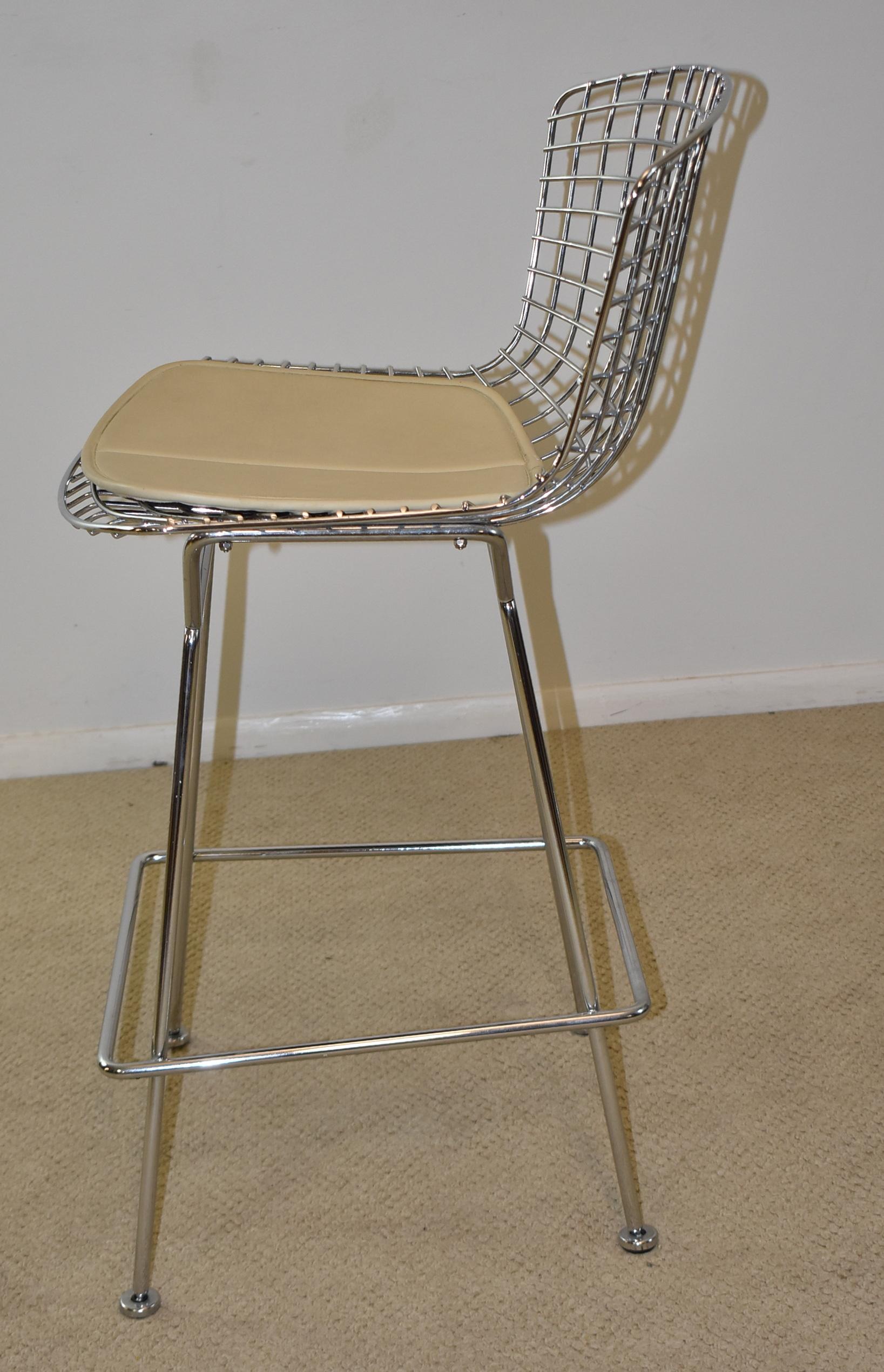 Bertoia for Knoll wire chrome plated bar stool. Two are available. Price reflects one. Very solid. Very good condition. Remnants of a Knoll label. Dimensions: 22.5