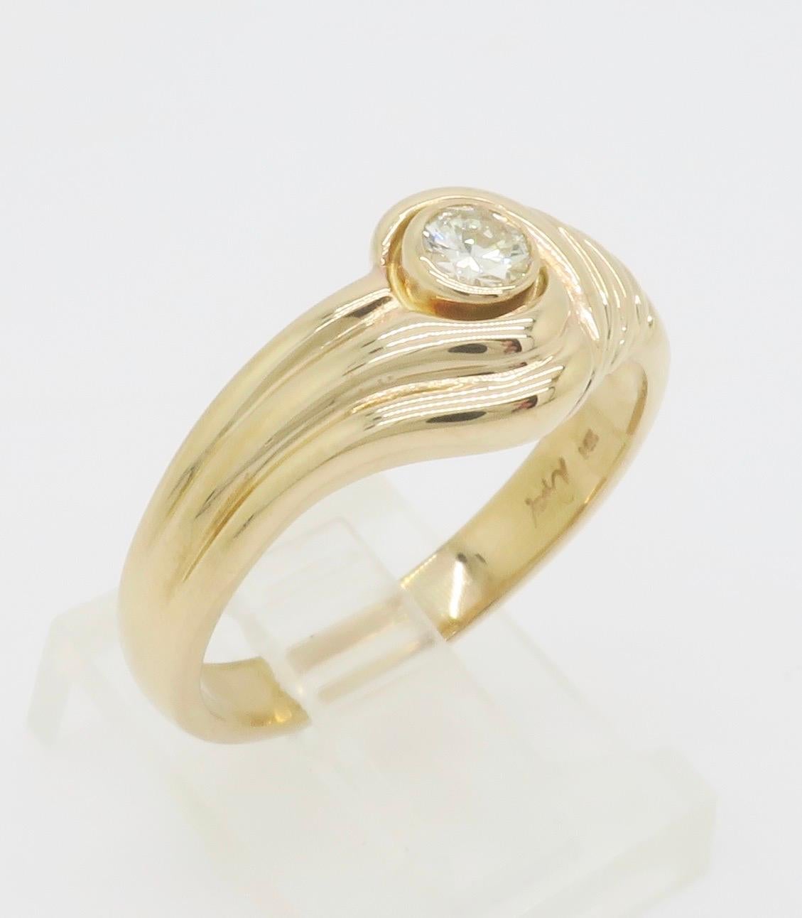 Moderner Diamantring mit Lünette 4