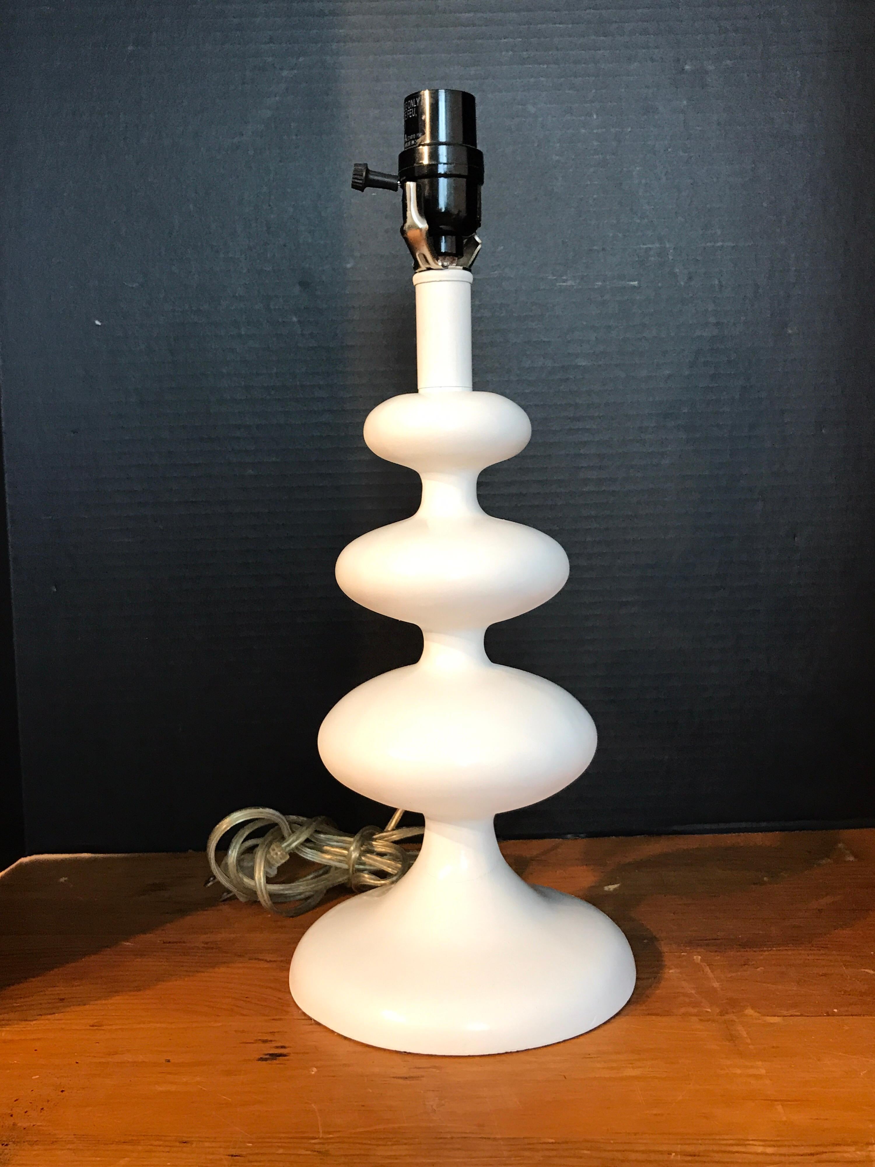 Modern Biomorphic Style Table Lamp For Sale 2