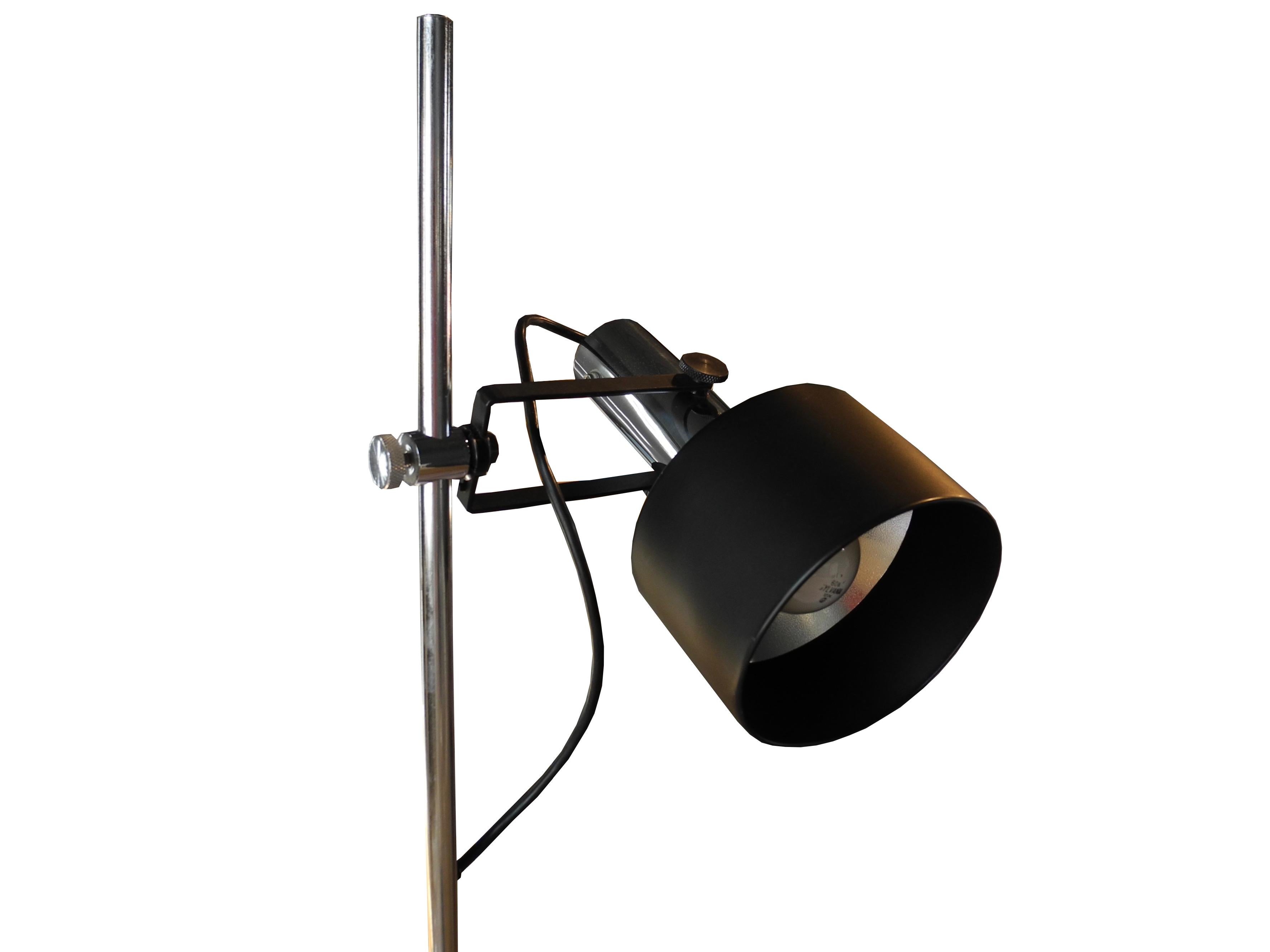 Modern Black and Chrome Floor Lamp by Lightoleir In Good Condition For Sale In Hudson, NY
