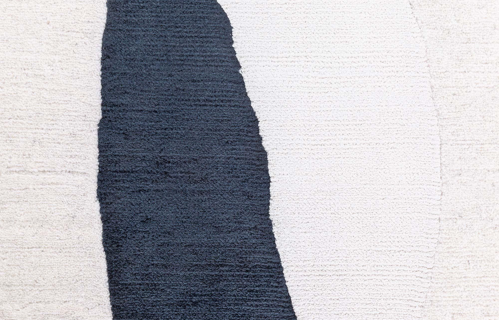 Moderner schwarzer und weißer Teppich im Art-déco-Stil von Doris Leslie Blau
Größe: 9'8