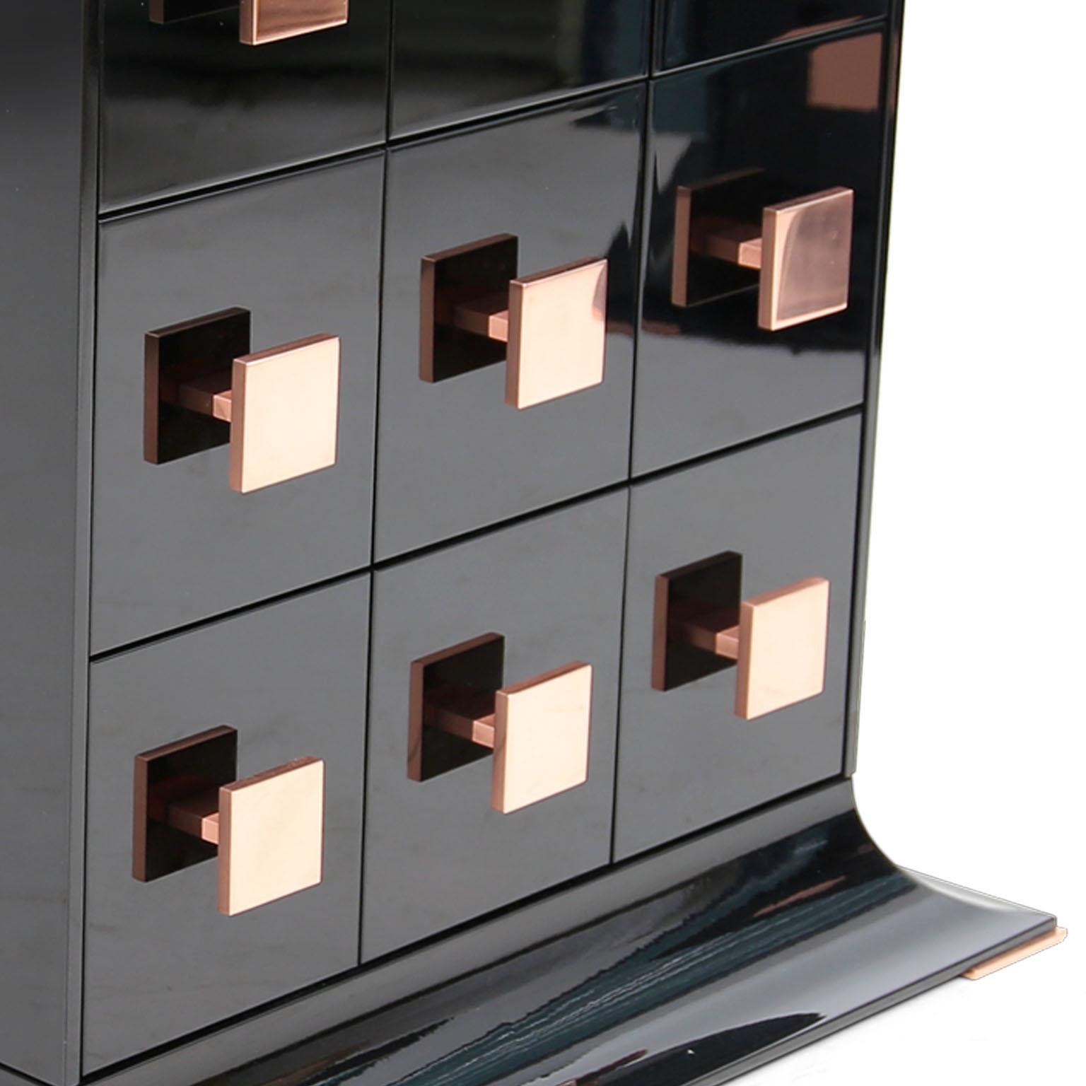 Modern Black and Copper Chest of Drawers in high gloss finish For Sale 2