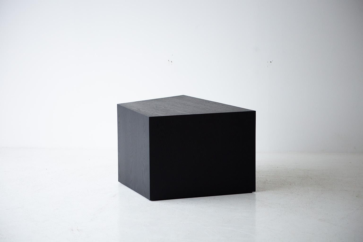 Chêne Table basse noire moderne, la série Crag en vente