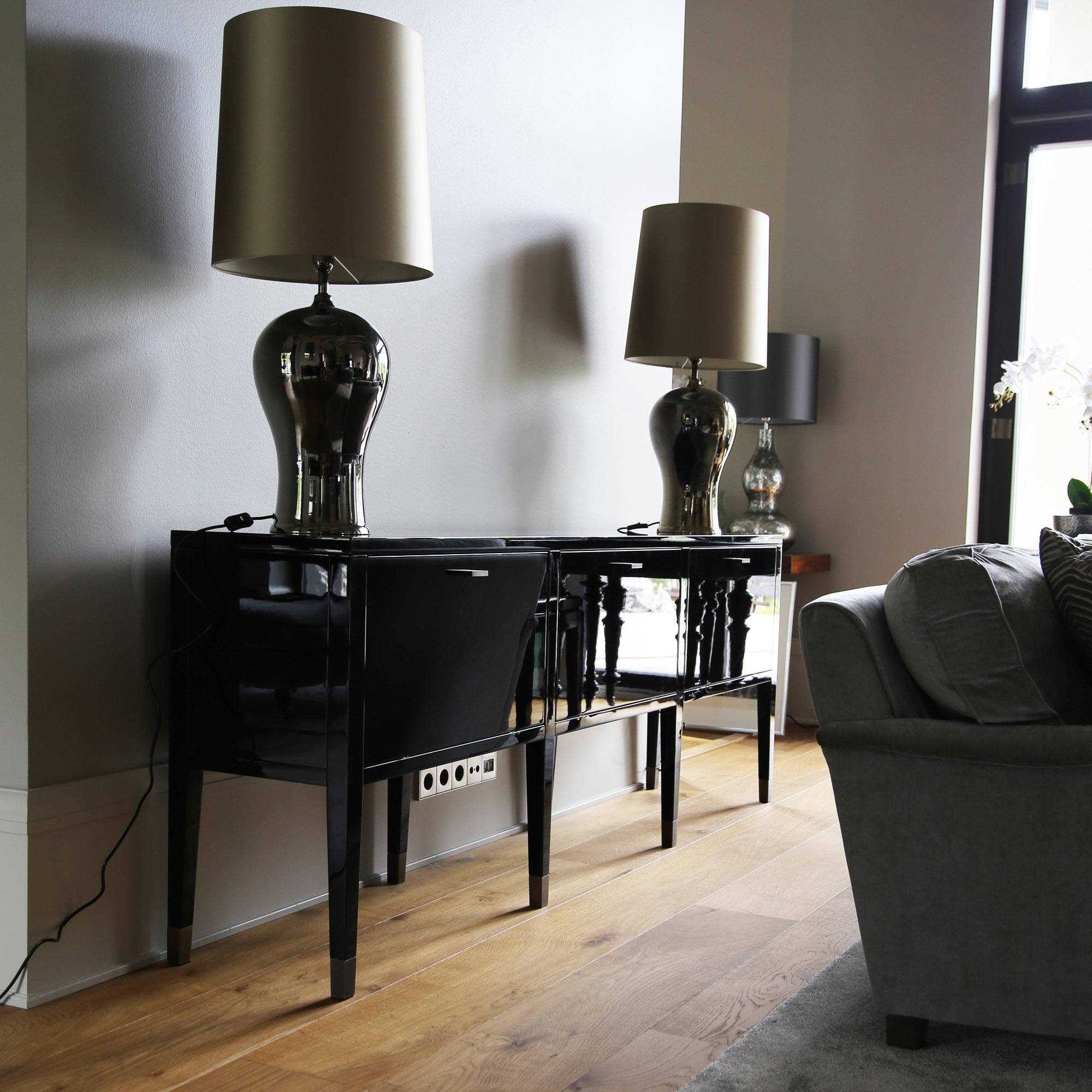 Contemporary Modern Black High Gloss Console Sideboard For Sale