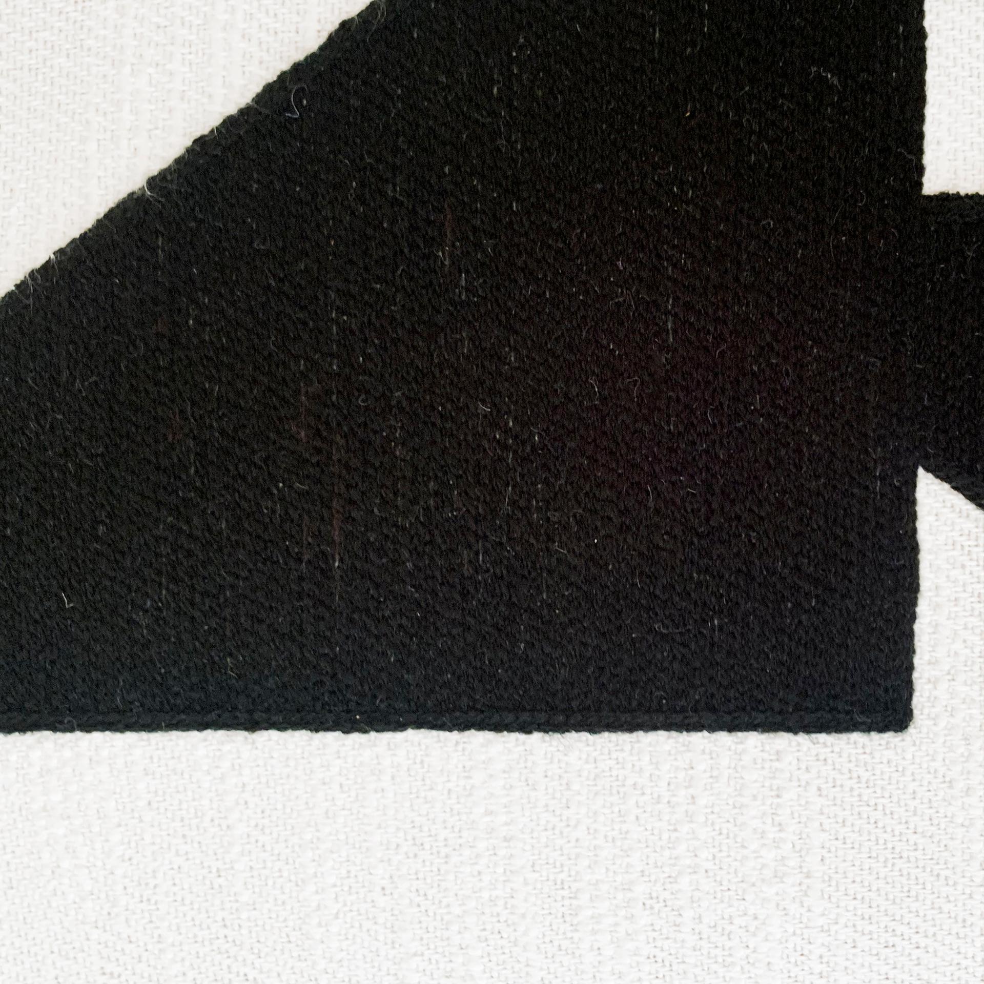 Tabouret italien moderne des années 1970 en fer laqué noir et coton à motifs en vente 2