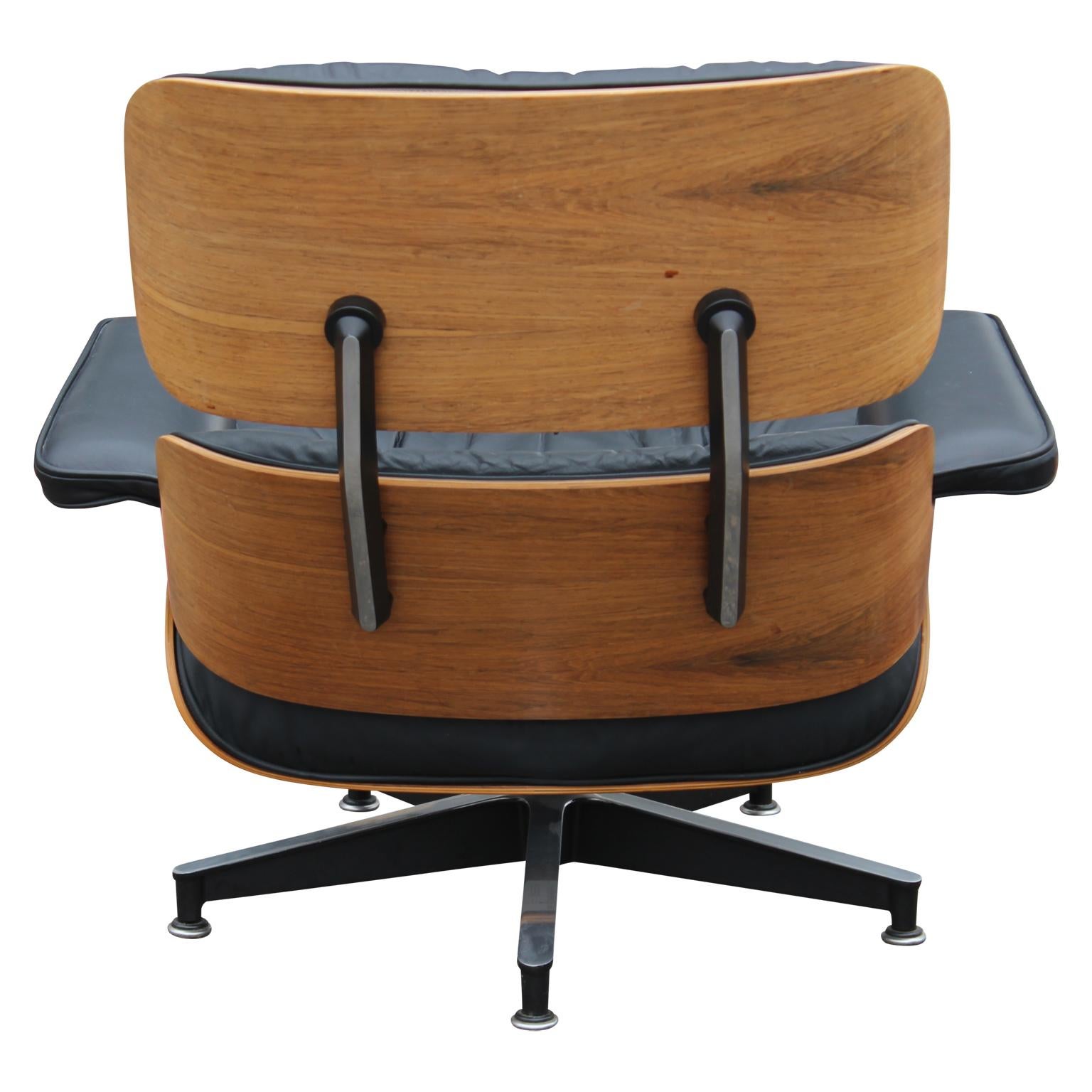 Modern Black Leather and Rosewood Herman Miller Eames Lounge Chair and Ottoman 1