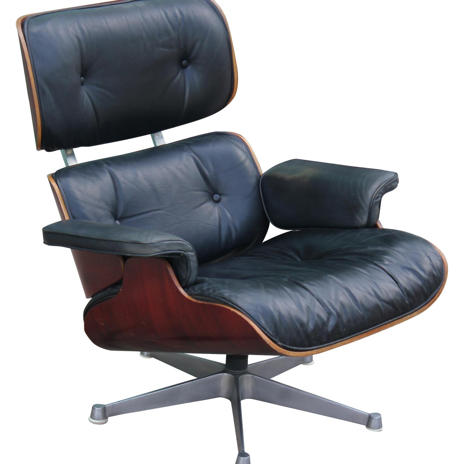 Modern Black Leather and Rosewood Vitra Eames Lounge Chair and Ottoman 3