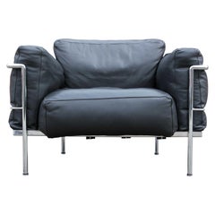 Chaise longue moderne LC3 Corbusier Grand Modele en cuir noir