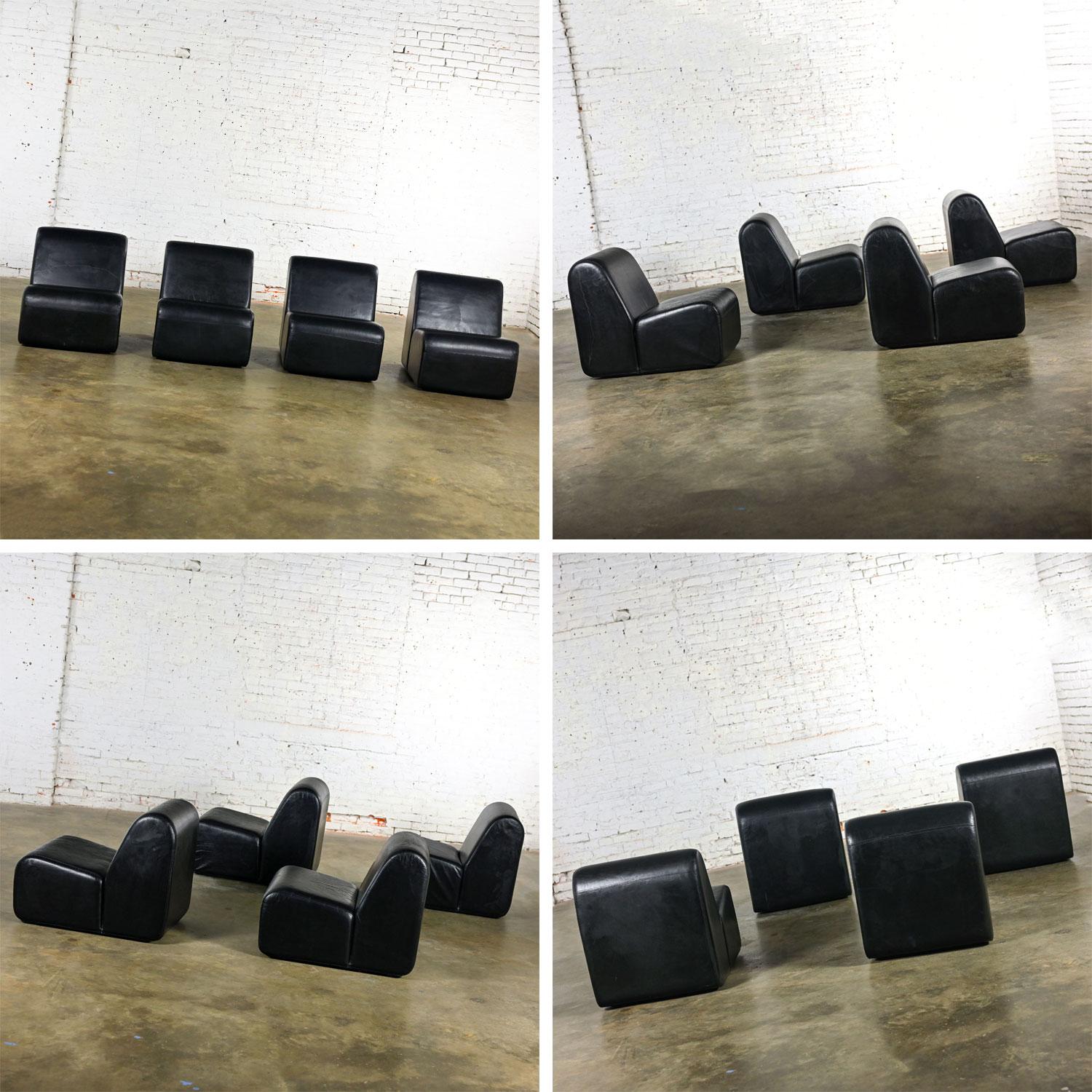 Divano componibile moderno in pelle nera Tappo Sofa di John Mascheroni per Vecta 9