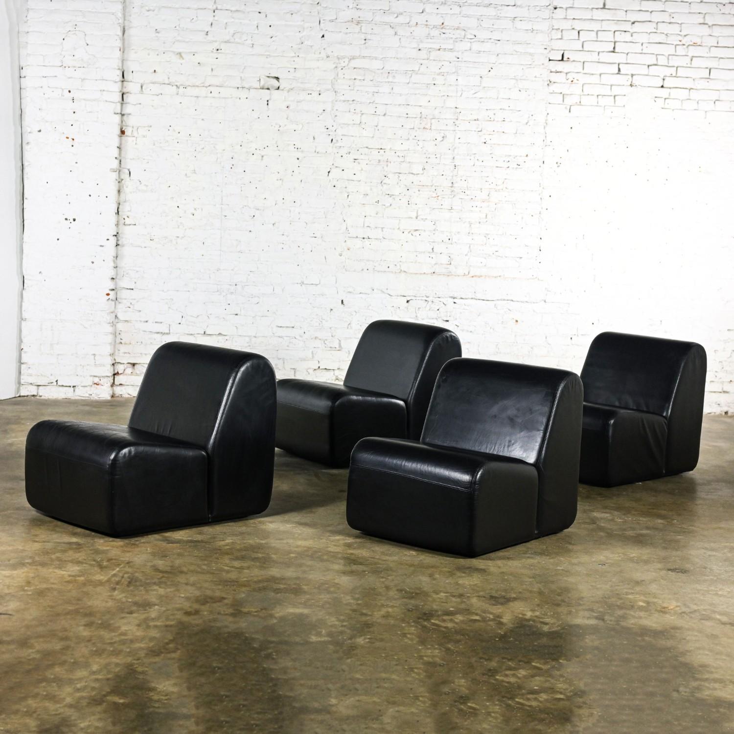 XX secolo Divano componibile moderno in pelle nera Tappo Sofa di John Mascheroni per Vecta