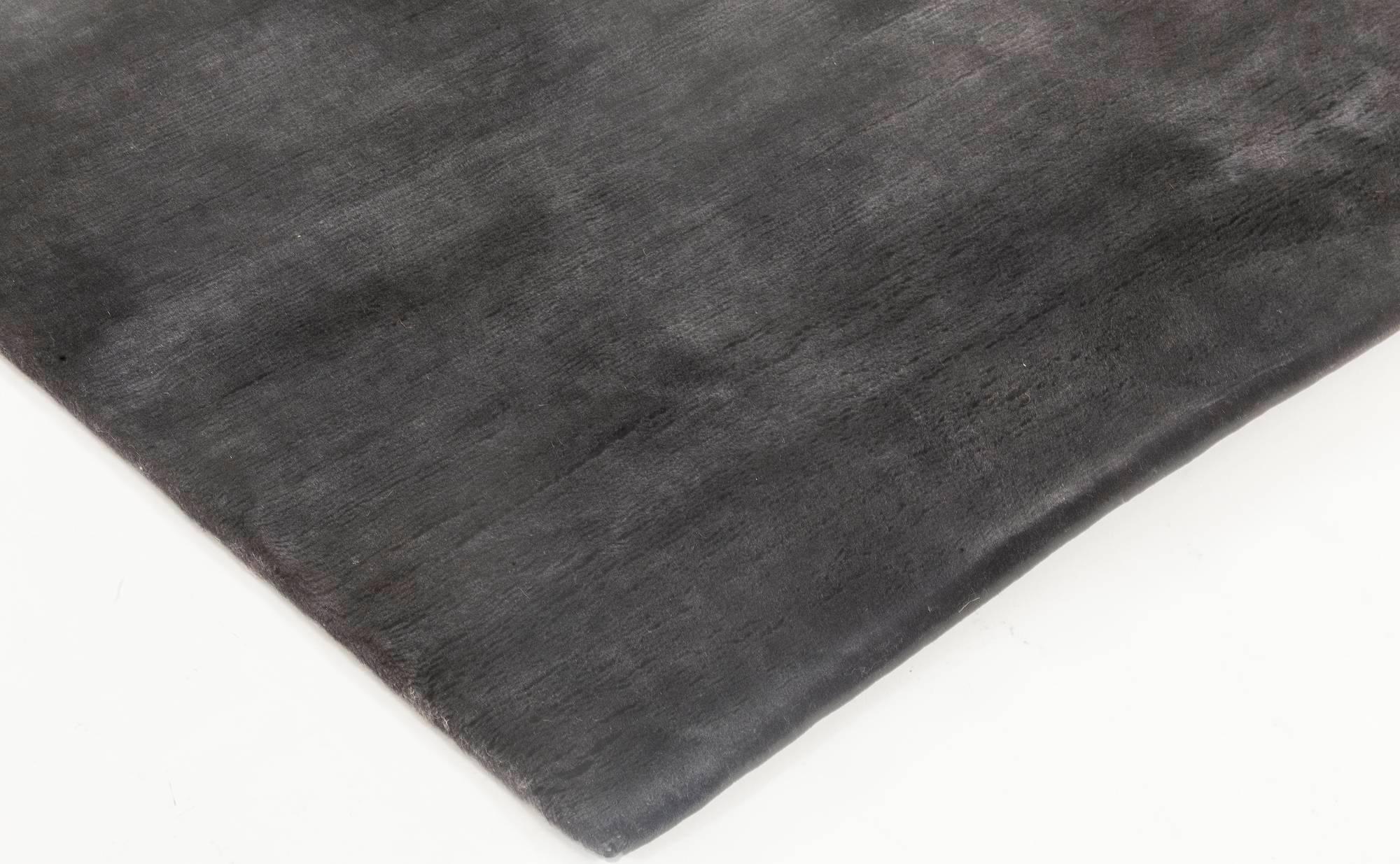 XXIe siècle et contemporain Modern Black Mohair Rug by Doris Leslie Blau en vente