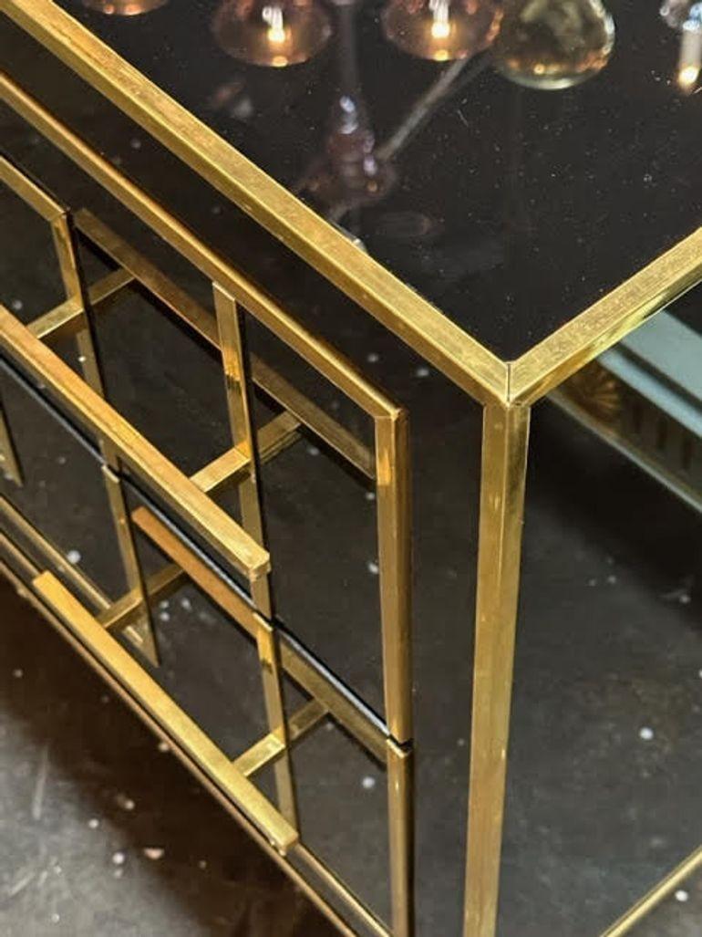 Modern Black Murano Glass Cabinet with Brass For Sale 1