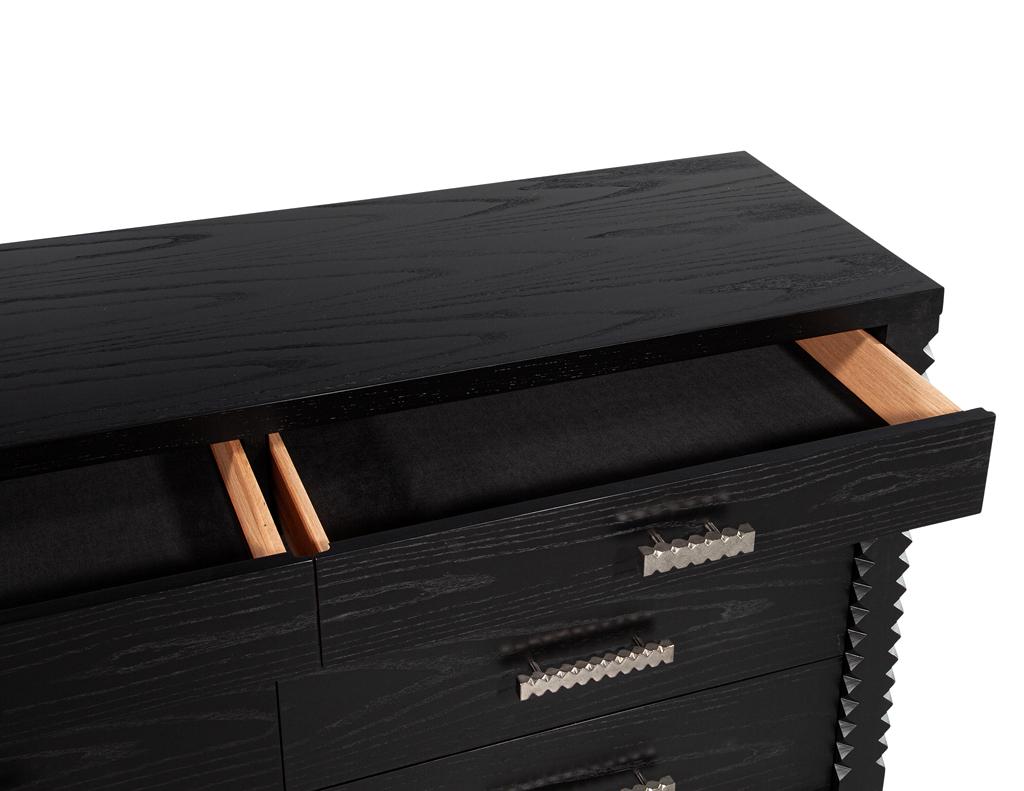 Cómoda Moderna de Roble Negro con Acabado Carbón Siglo XXI y contemporáneo en venta