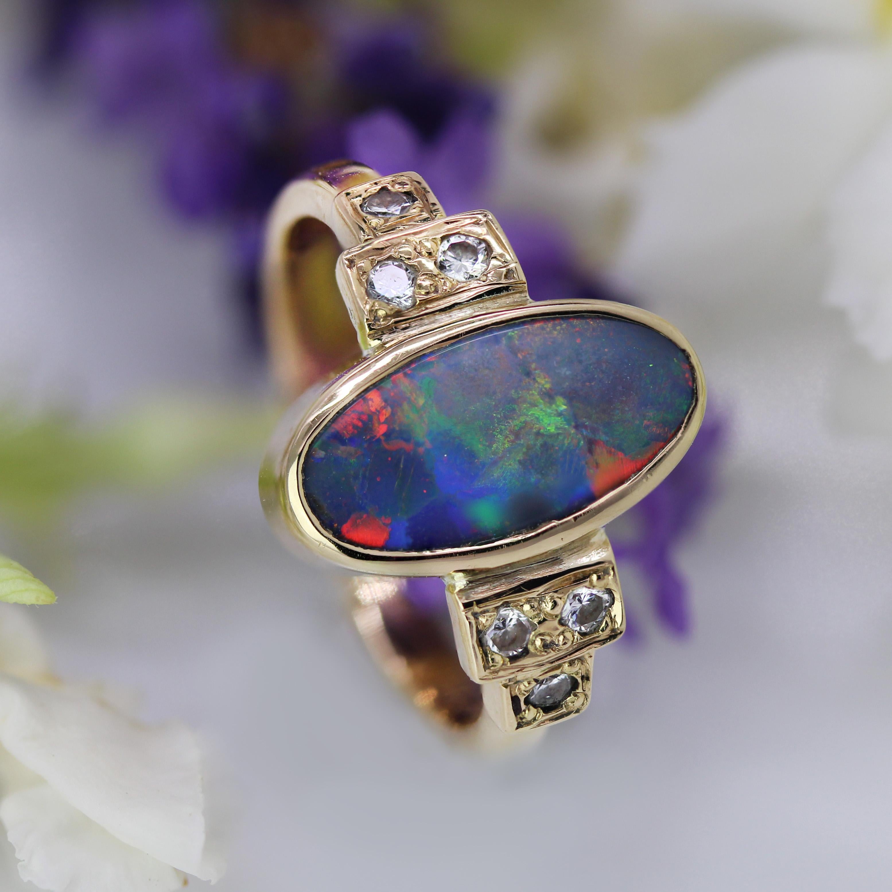 Modern Black Opal Diamonds 18 Karat Yellow Gold Geometric Ring For Sale 5